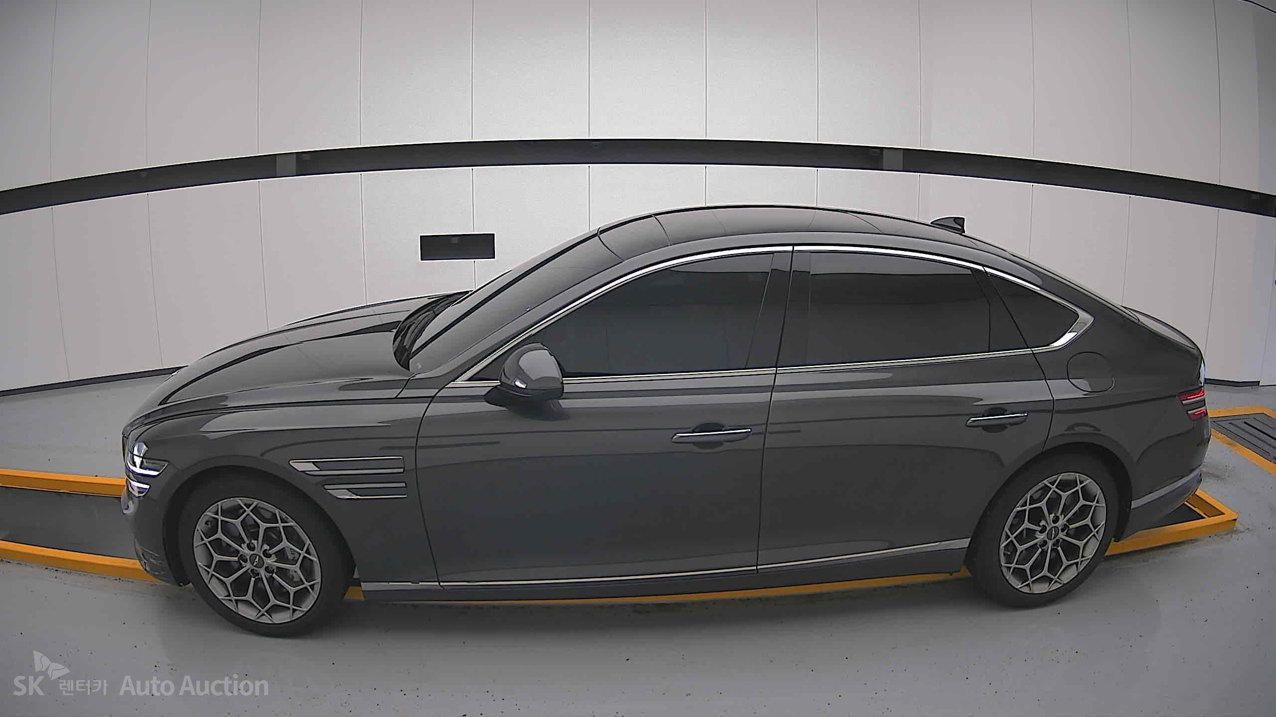 2022 - genesis g80