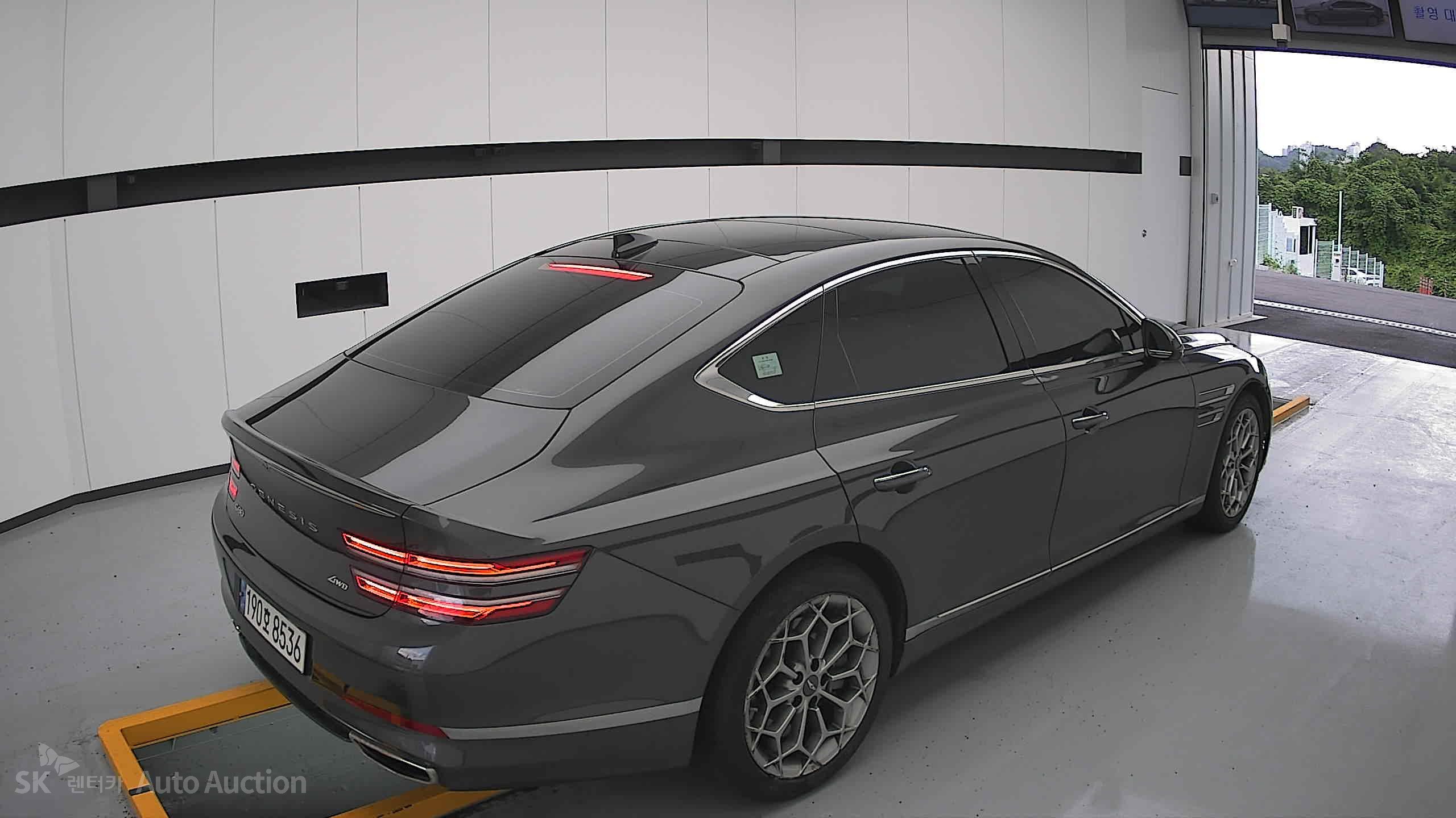 2022 - genesis g80