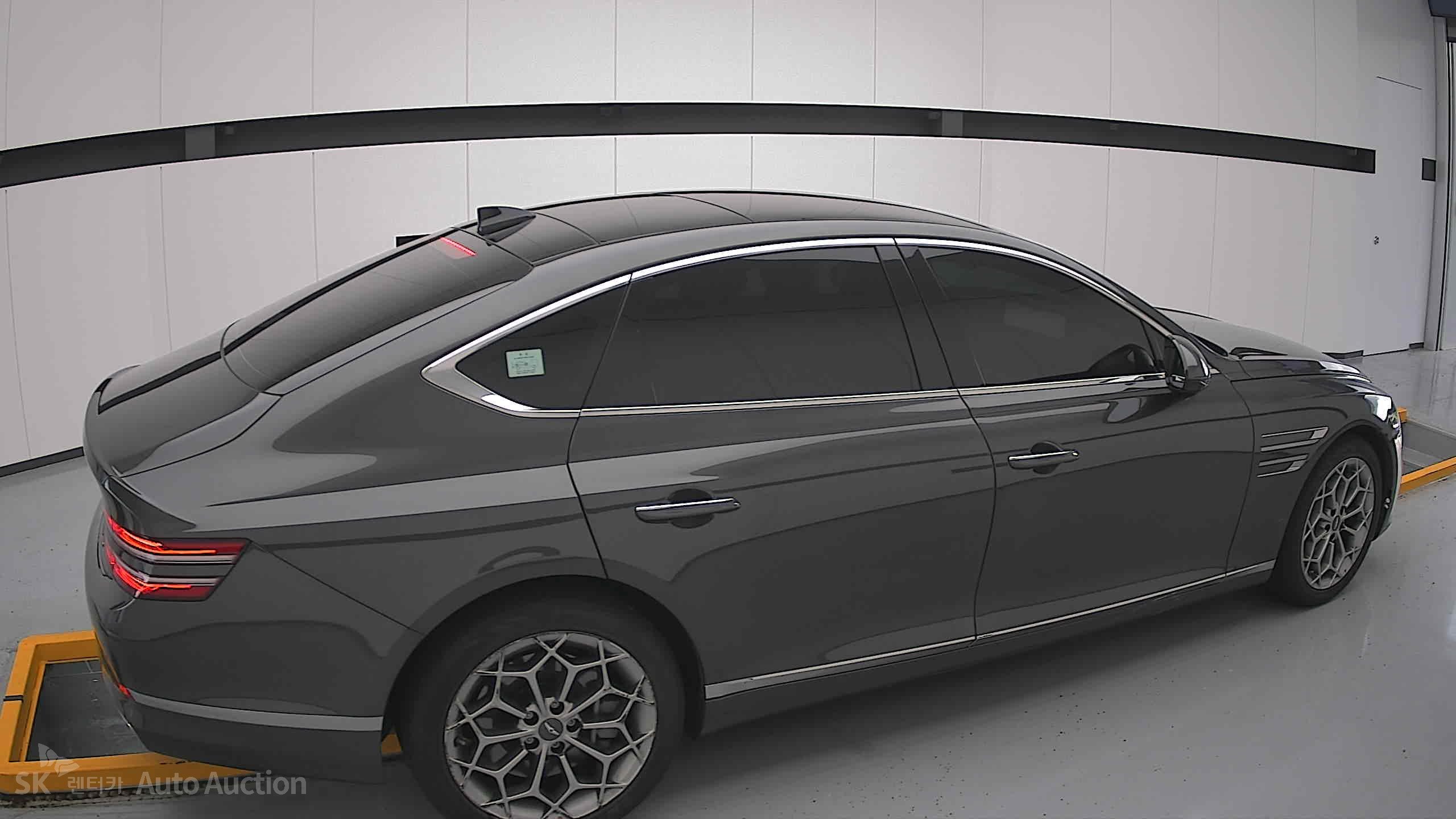 2022 - genesis g80