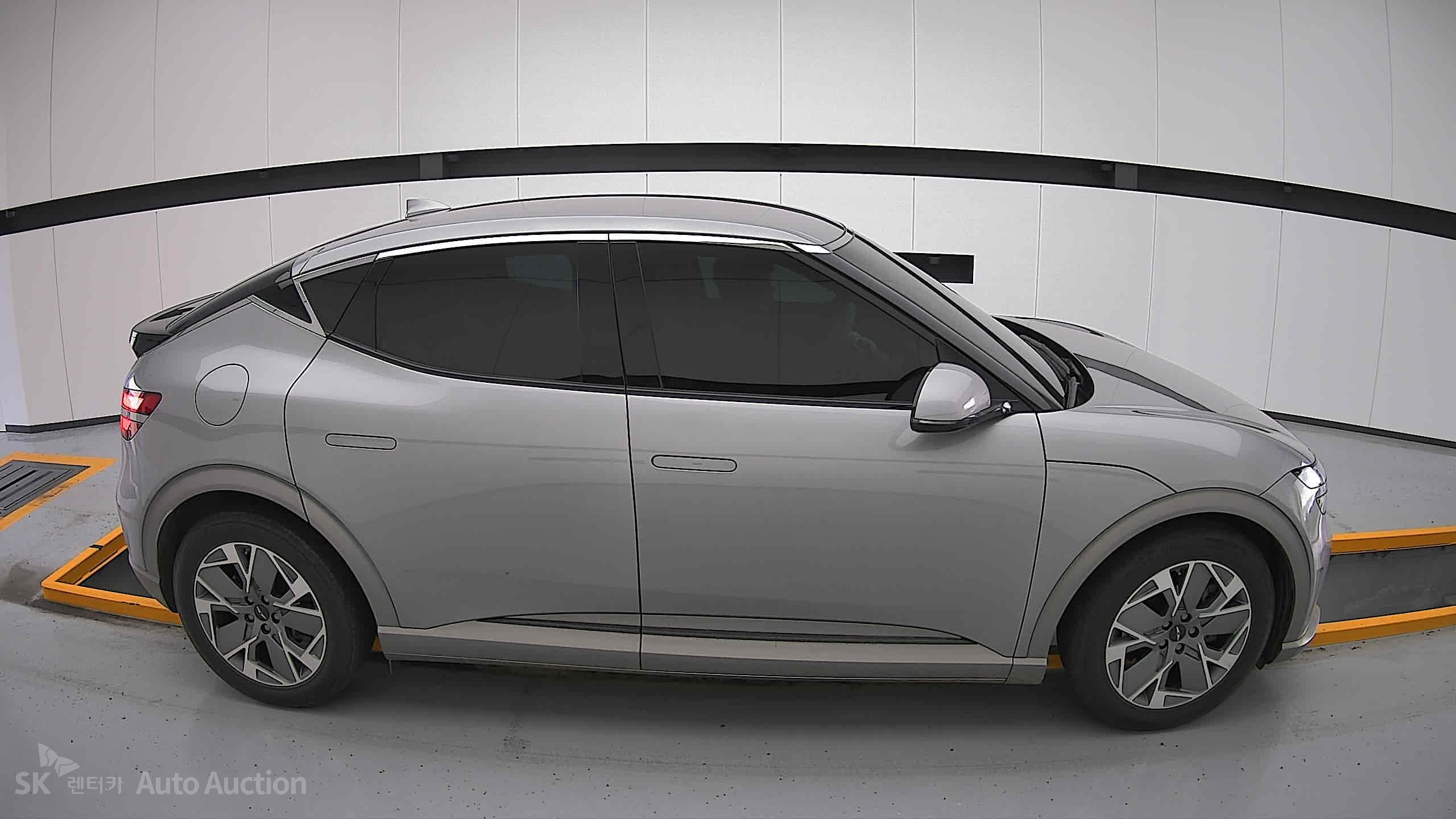 2022 - genesis gv60
