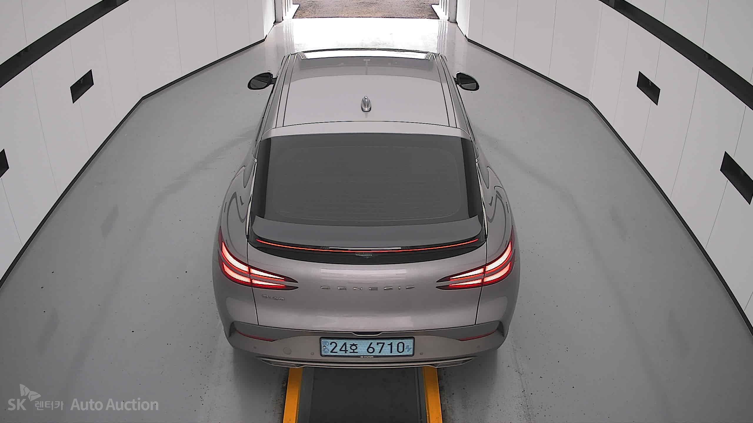 2022 - genesis gv60