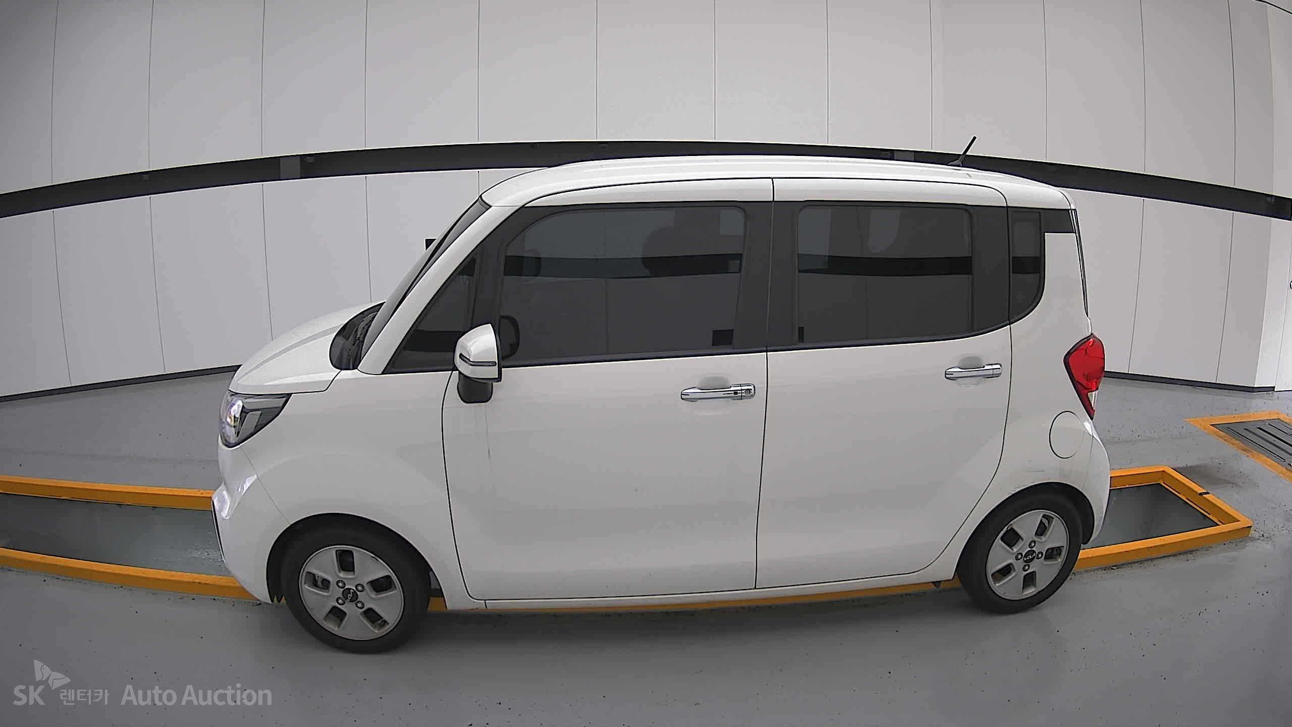 2022 - kia ray