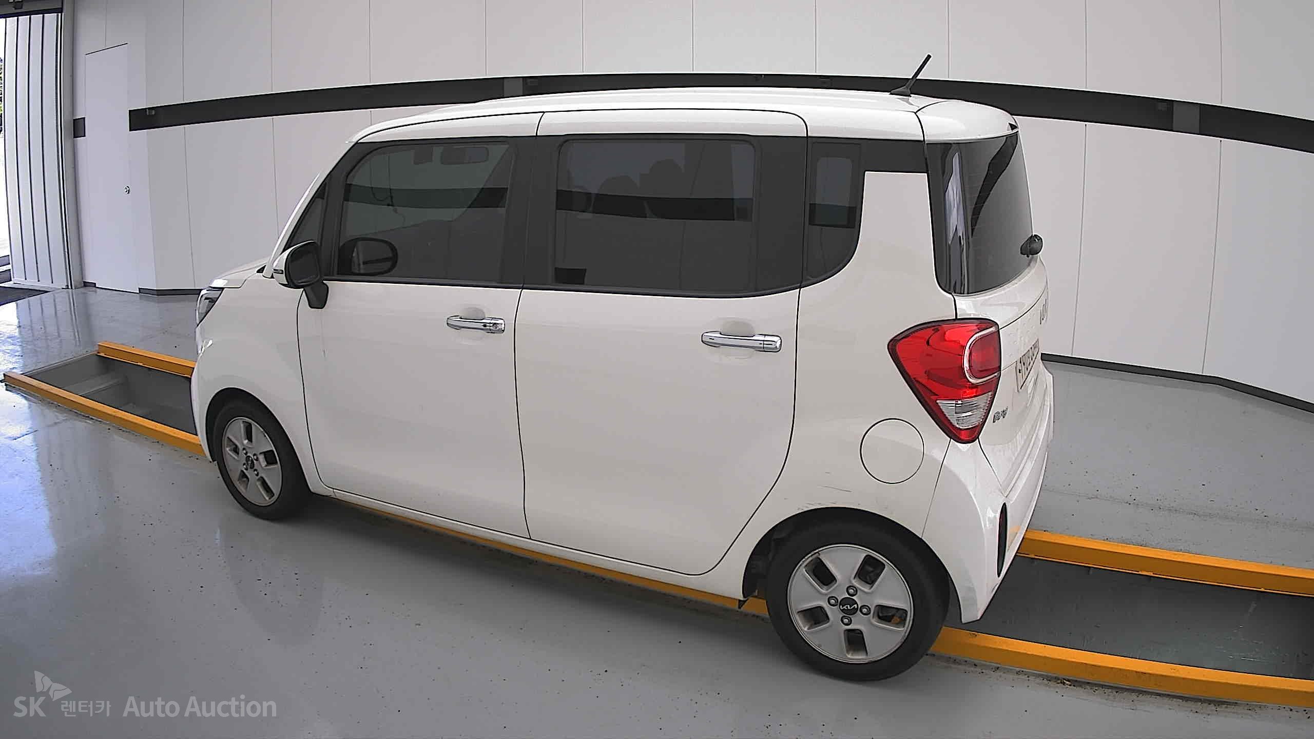 2022 - kia ray