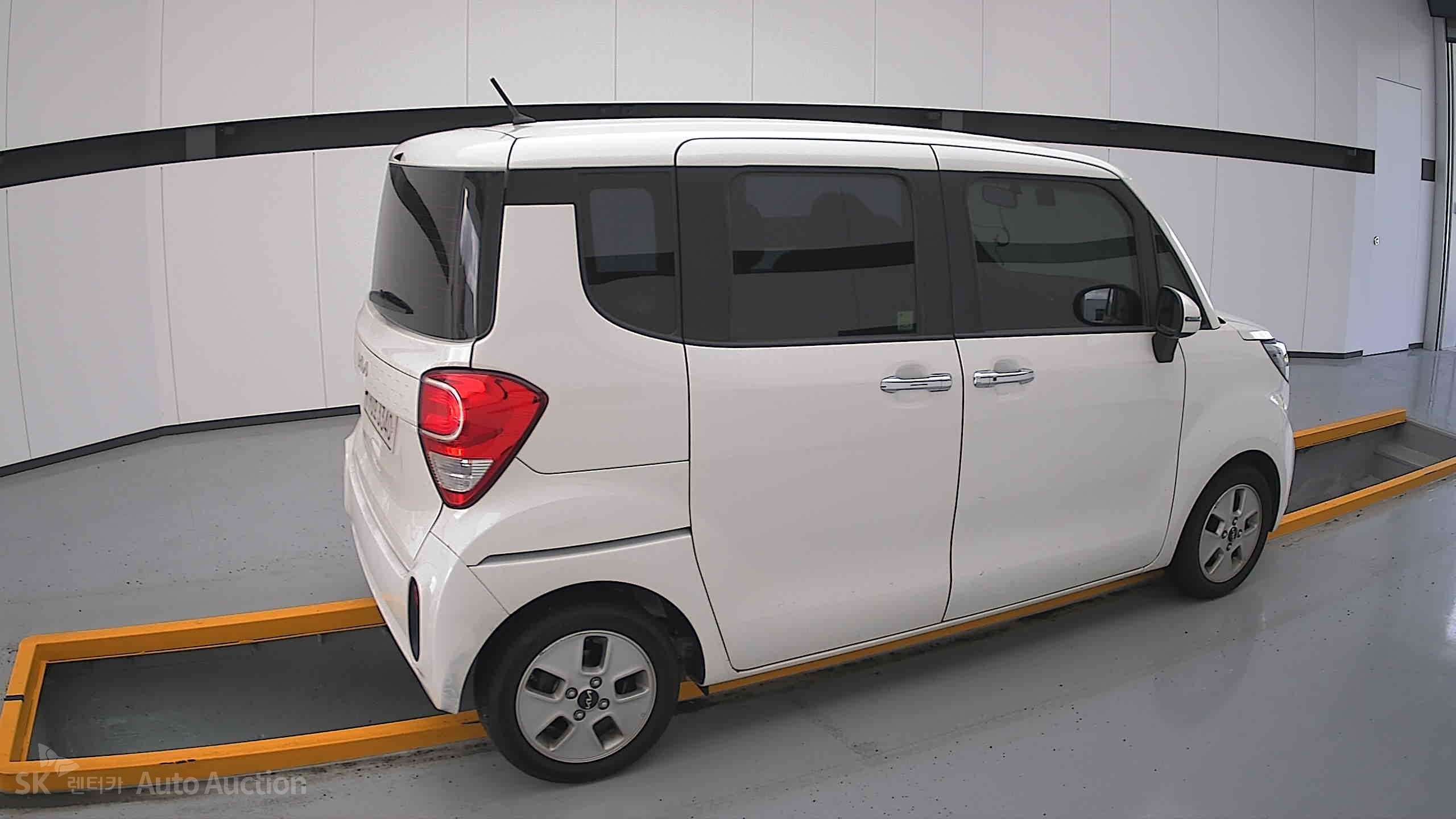 2022 - kia ray