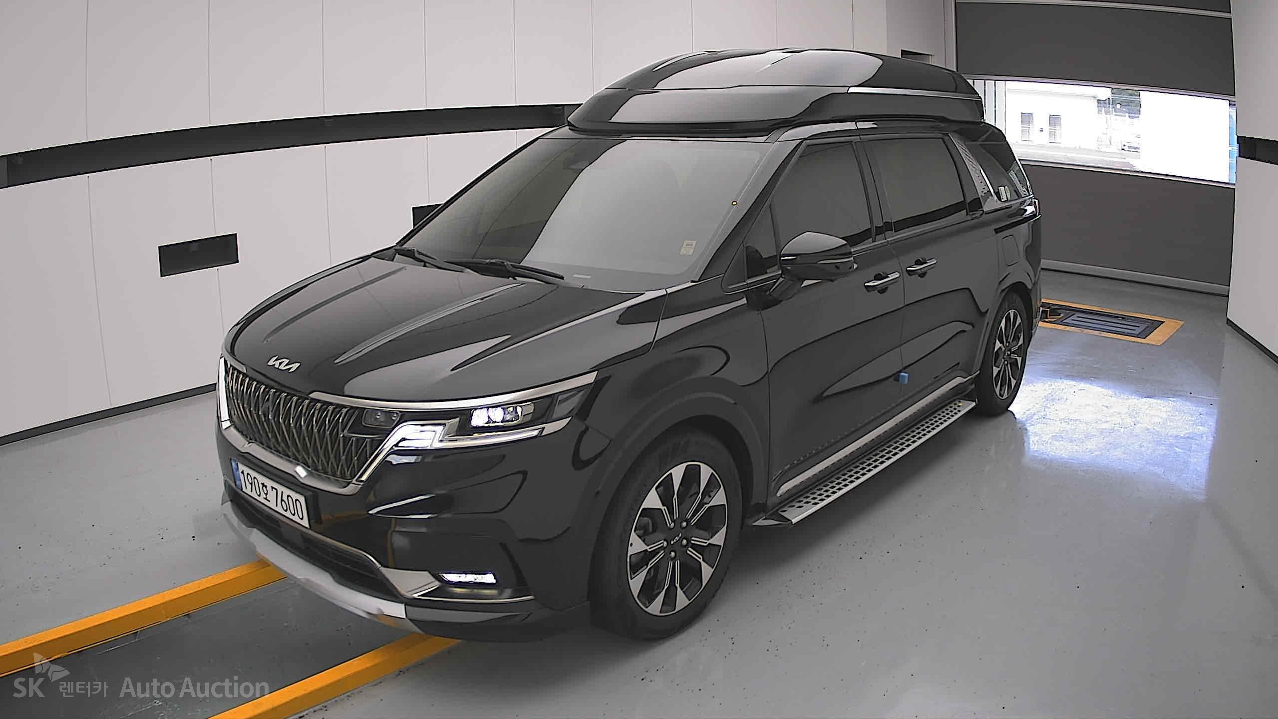 2023 - kia carnival