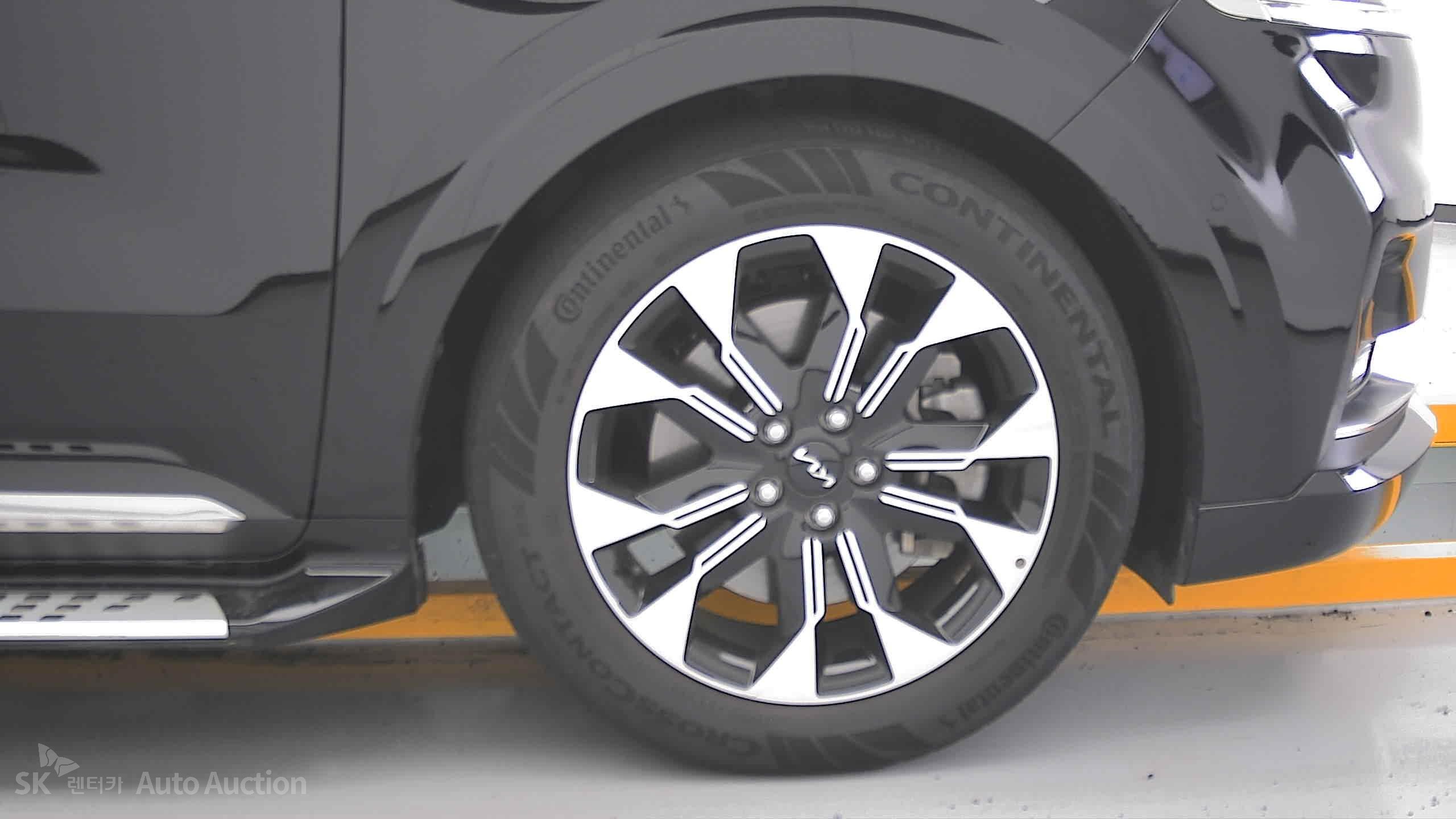 2023 - kia carnival