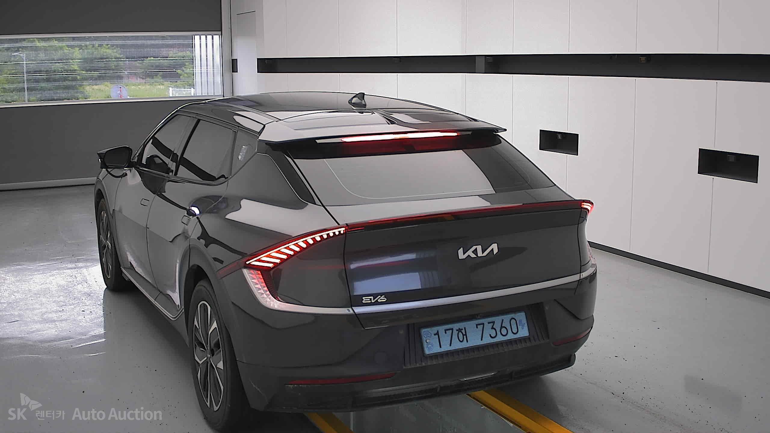 2022 - kia ev6