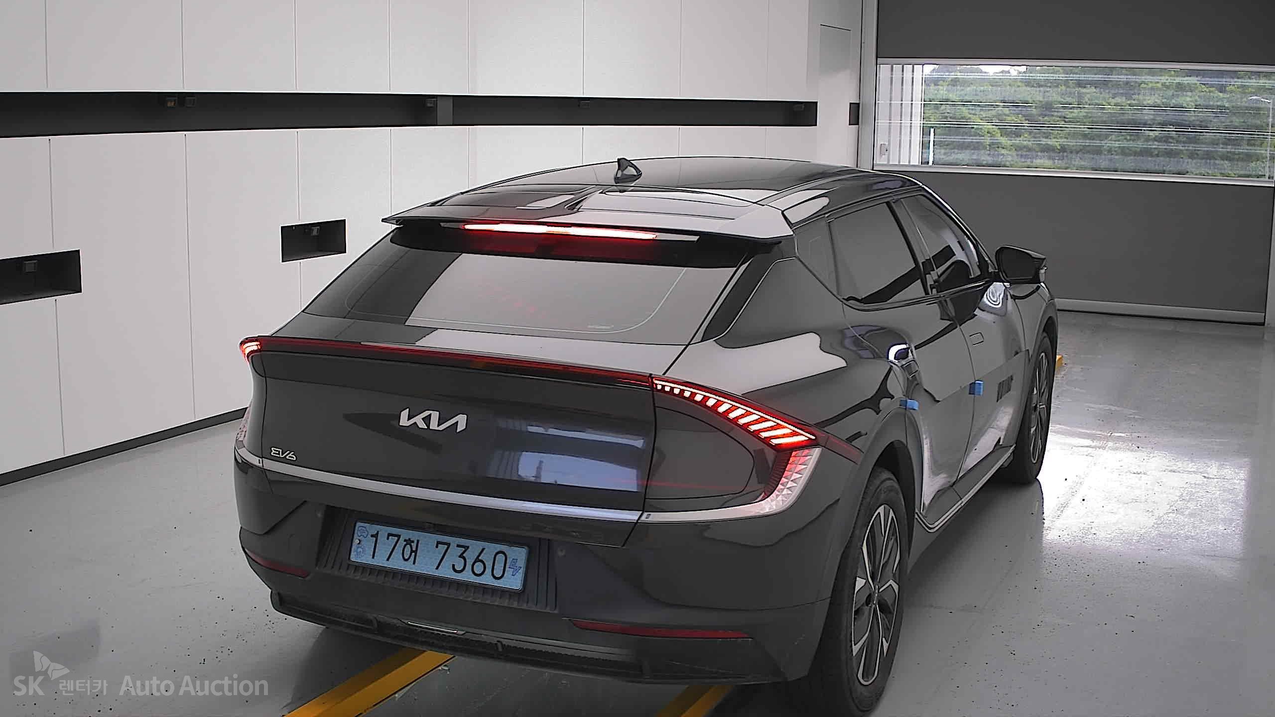 2022 - kia ev6