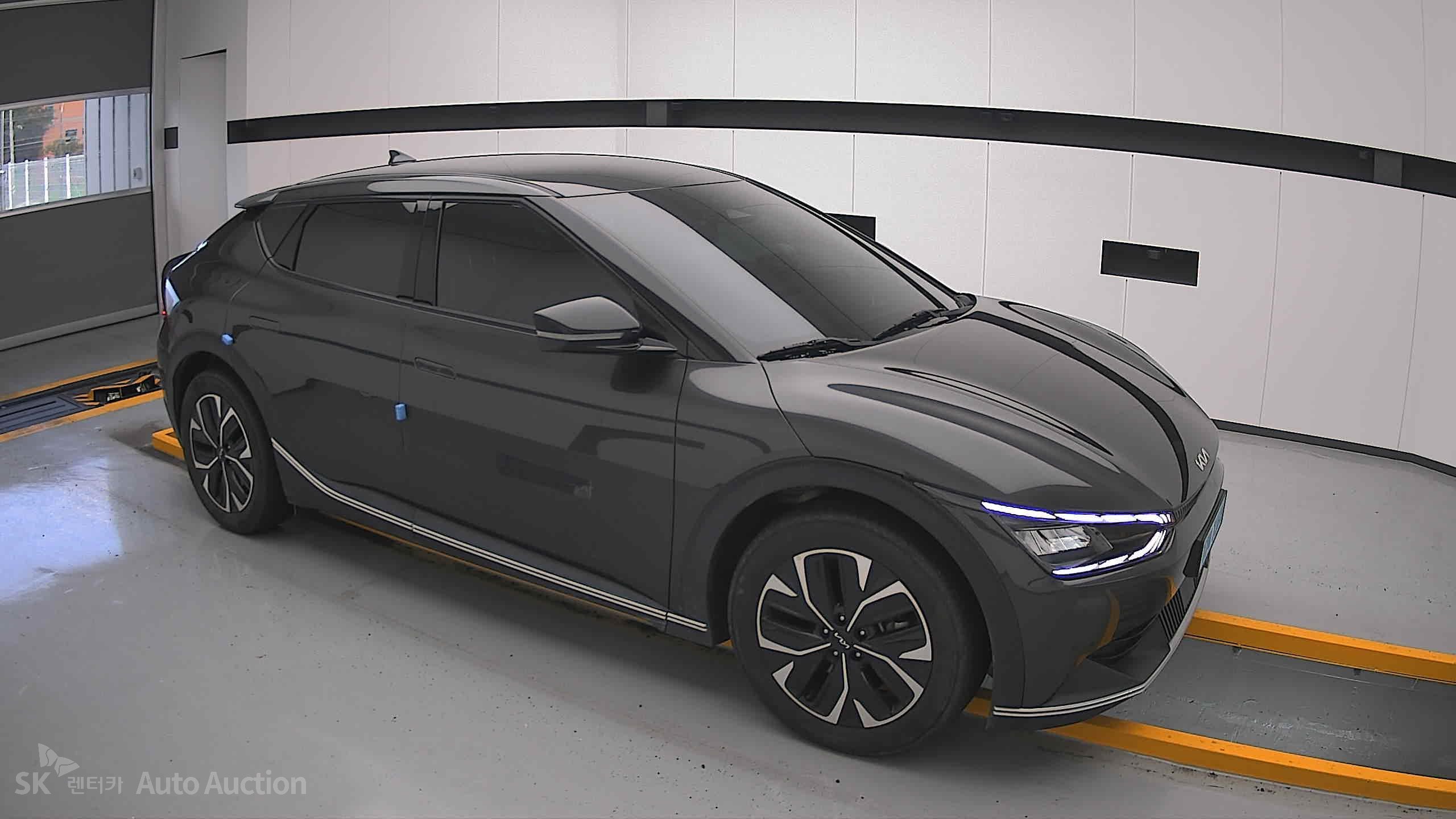 2022 - kia ev6