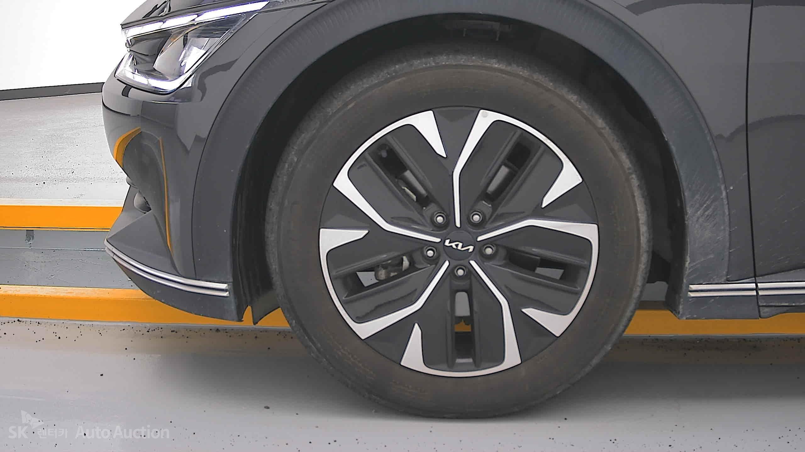 2022 - kia ev6
