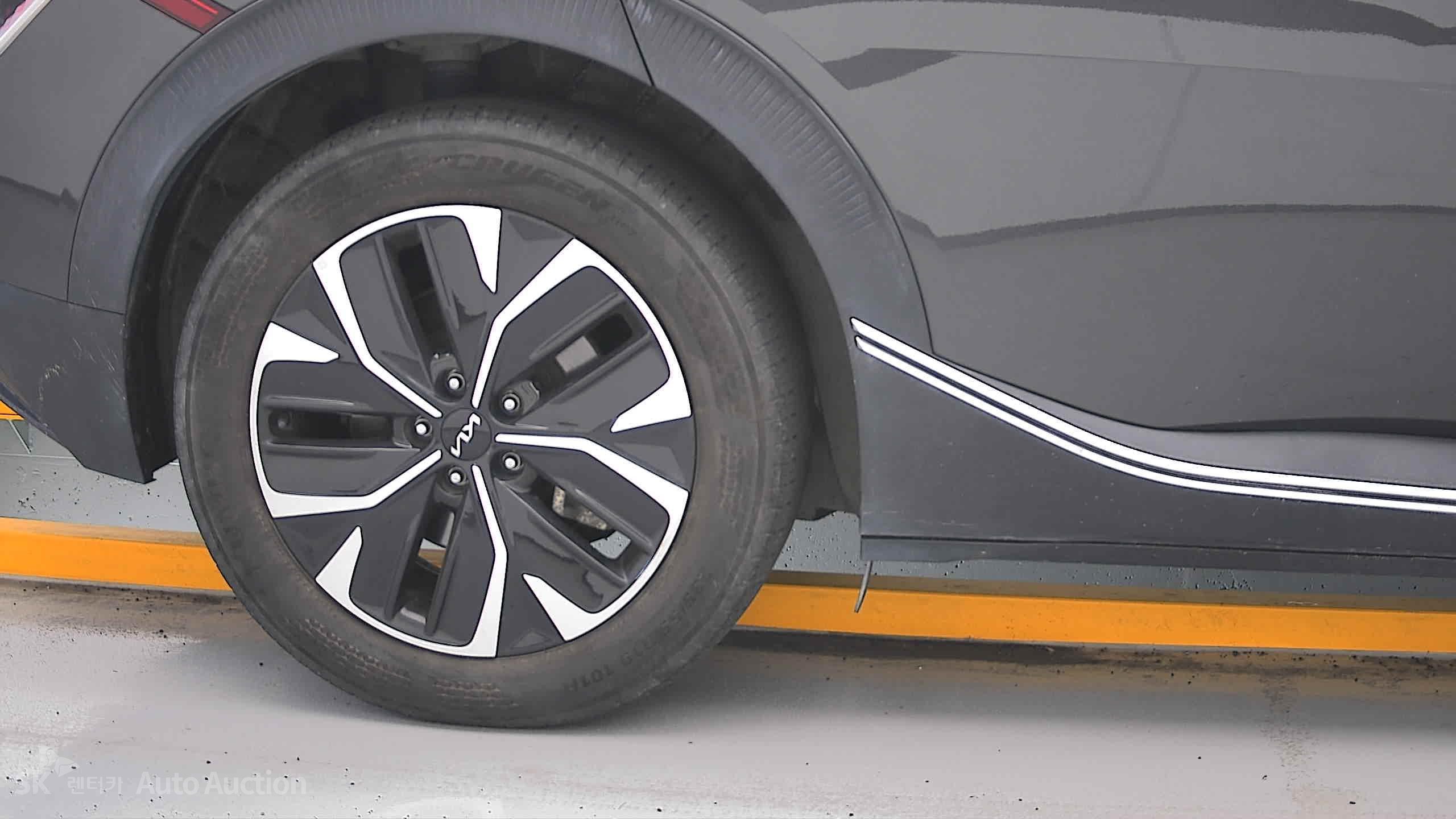 2022 - kia ev6