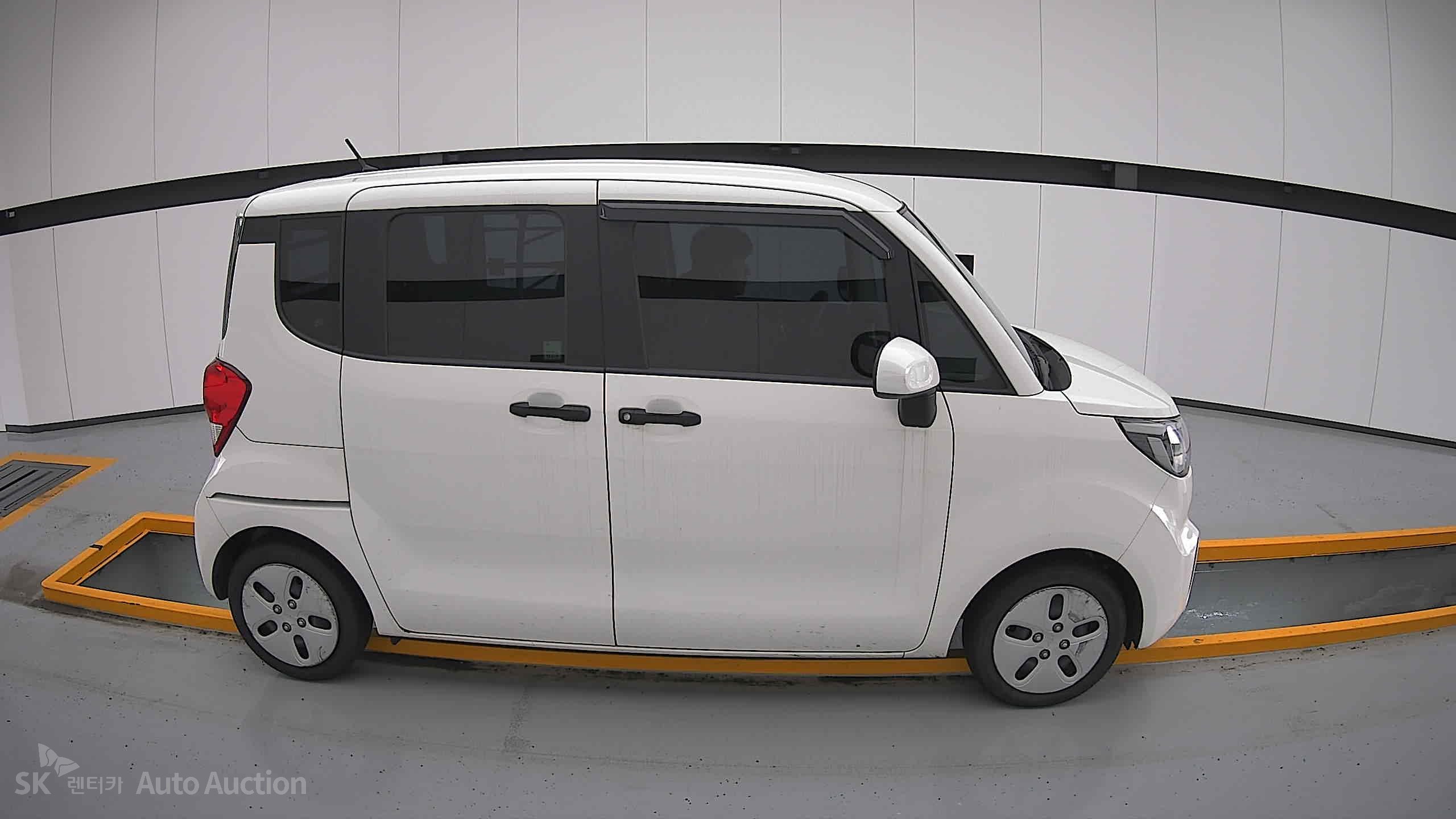 2022 - kia ray