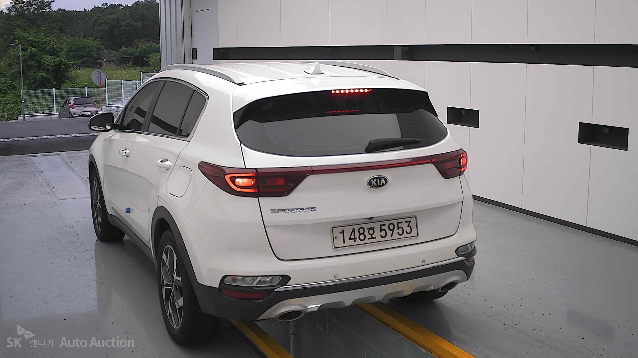 2022 - kia sportage