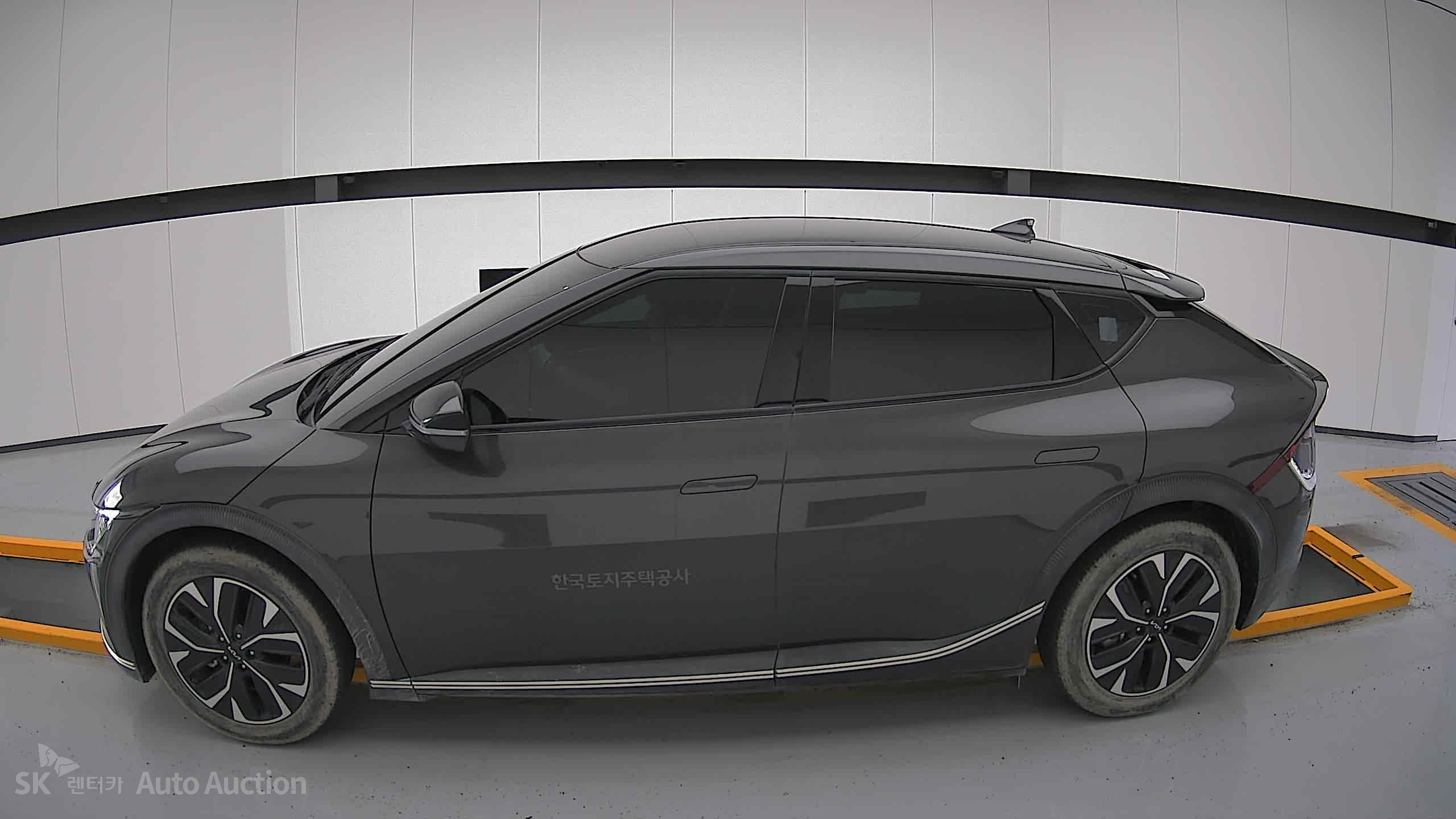 2022 - kia ev6