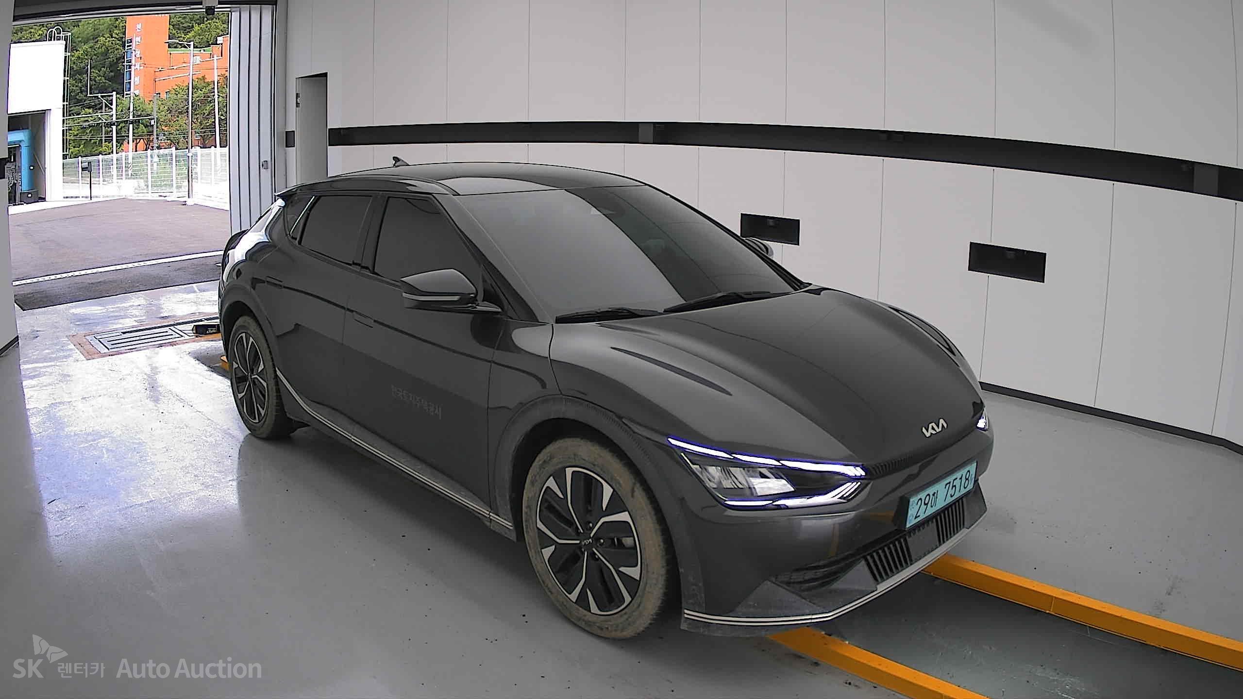 2022 - kia ev6