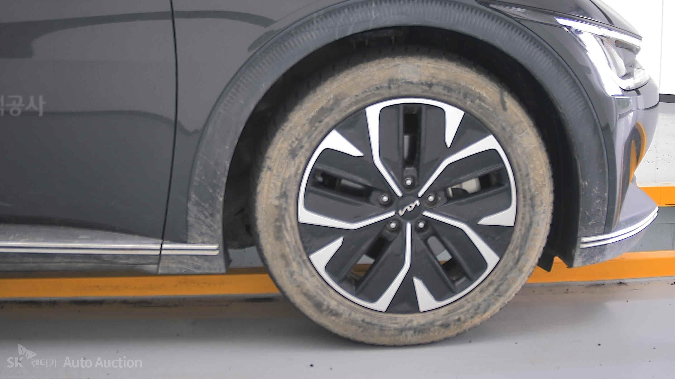 2022 - kia ev6