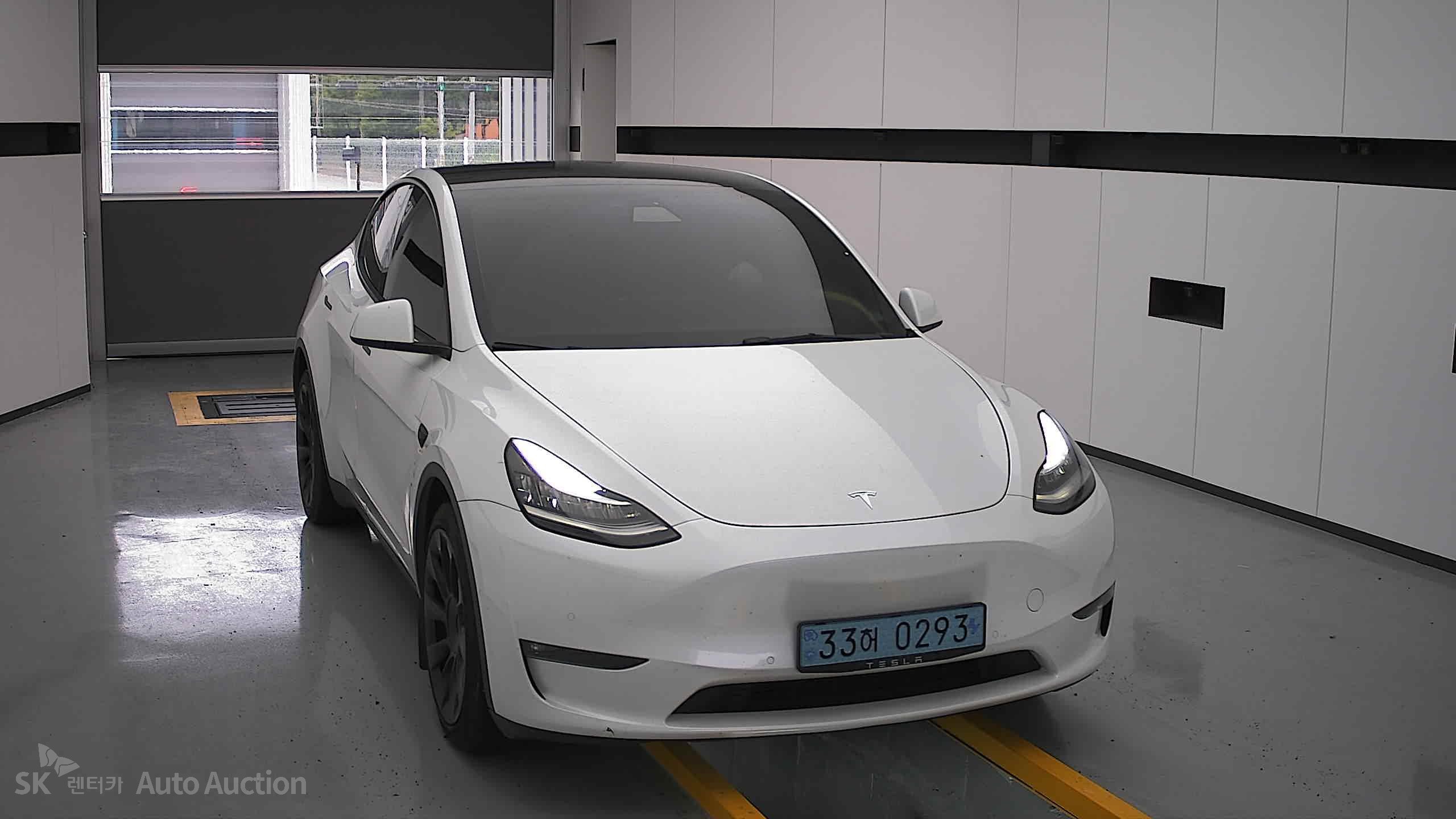 2022 - tesla model y