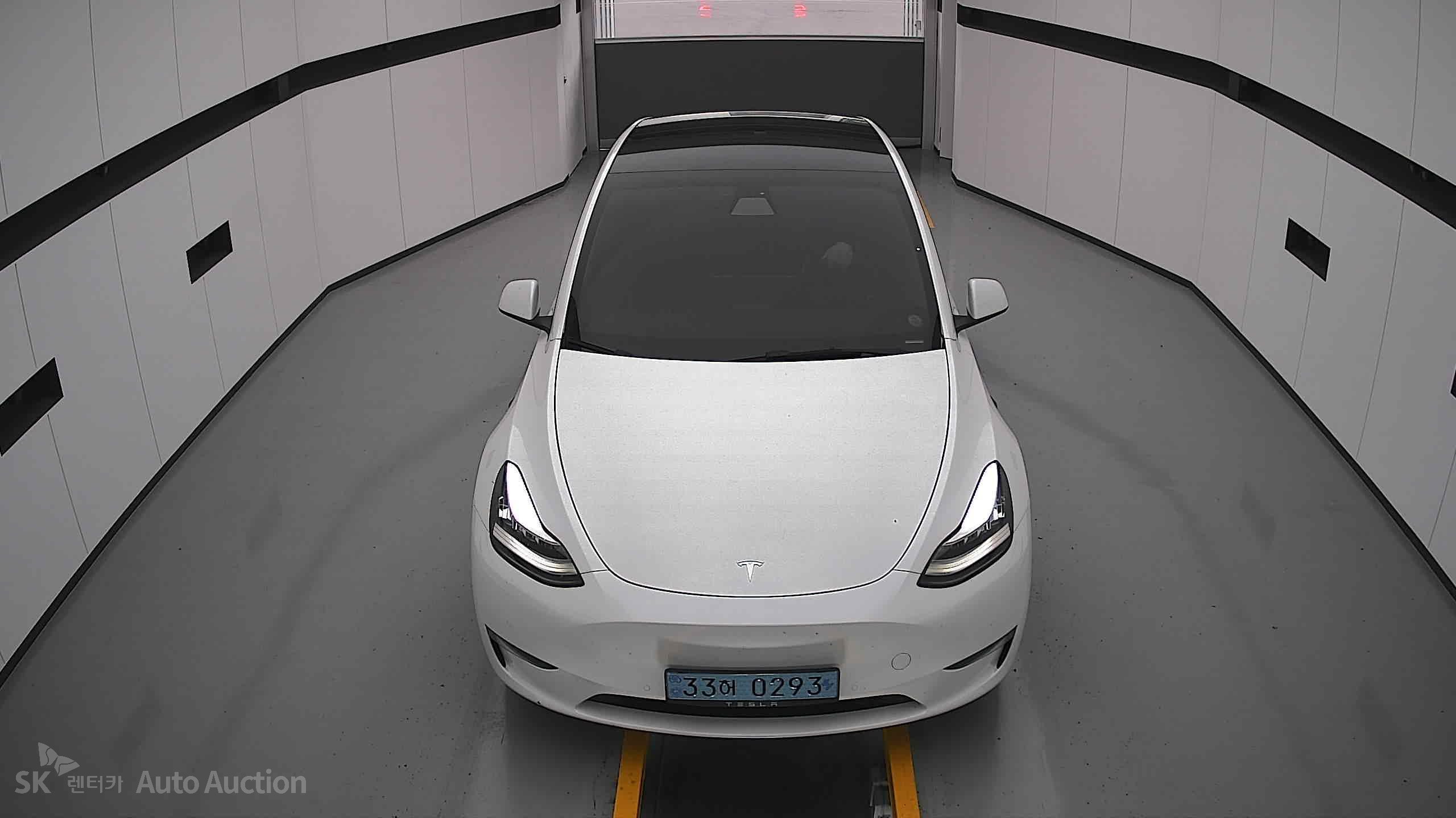 2022 - tesla model y