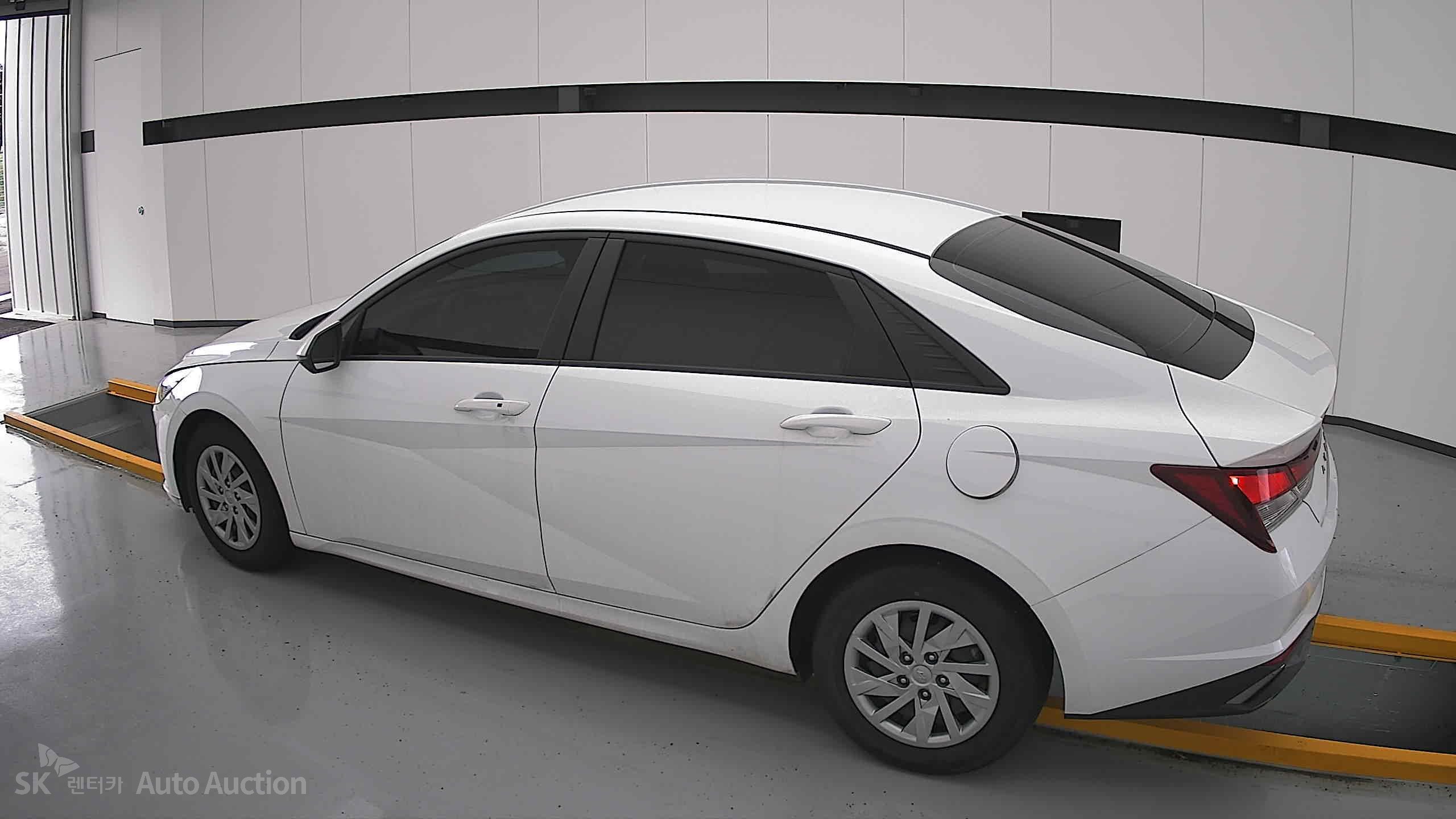 2022 - hyundai avante