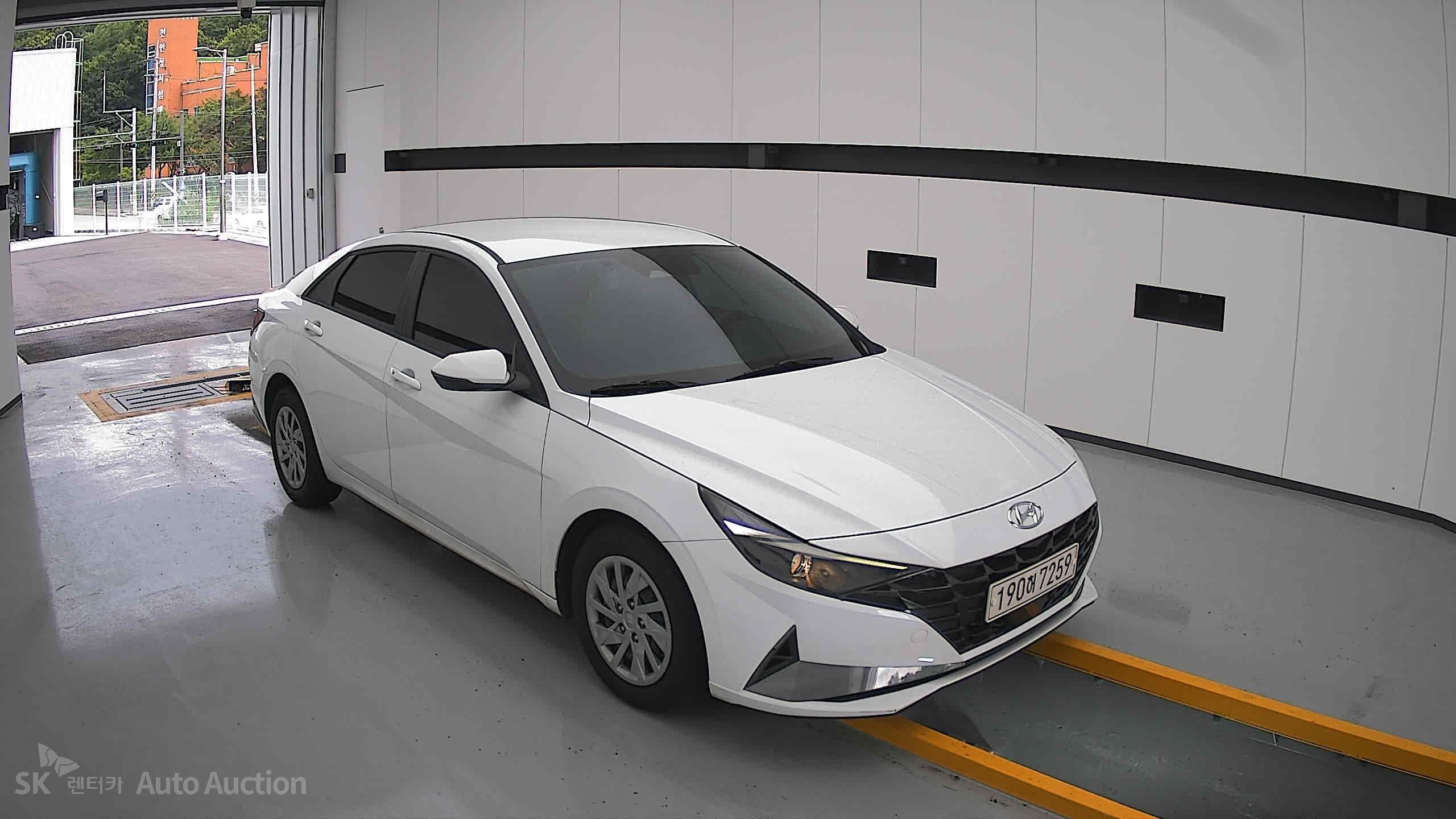 2022 - hyundai avante