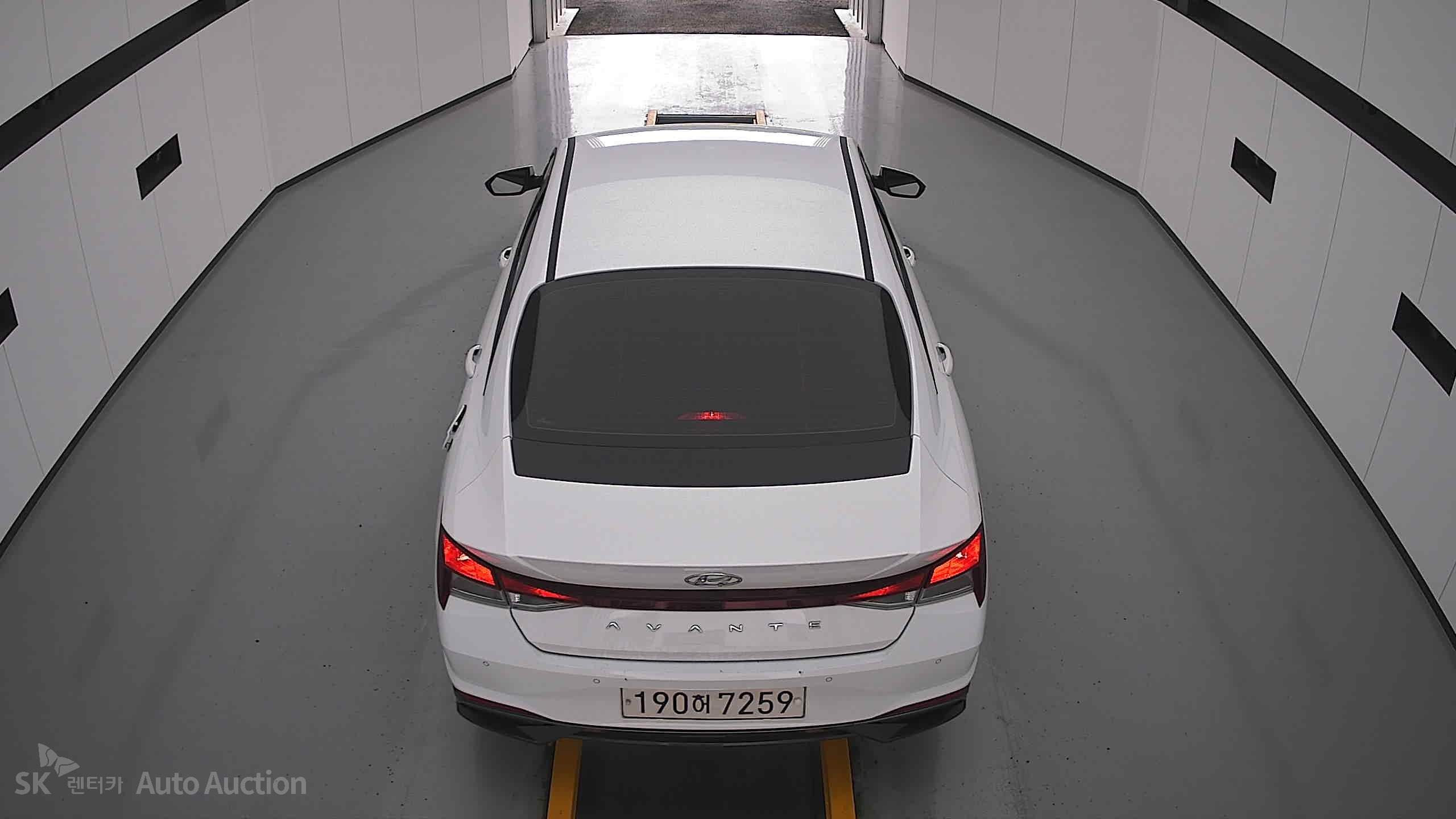 2022 - hyundai avante