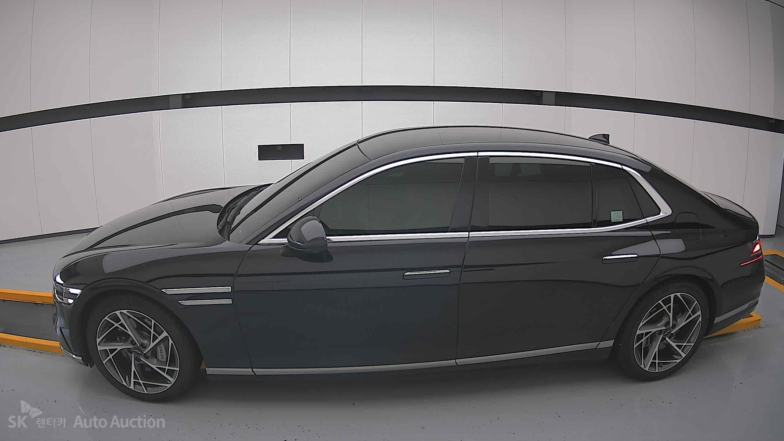 2022 - genesis g90