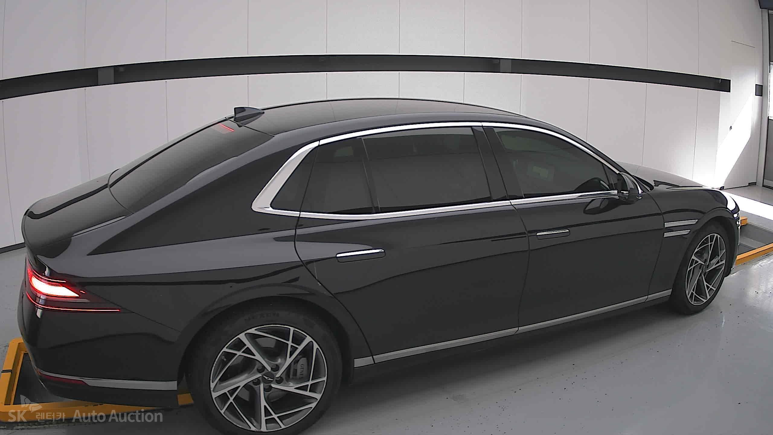 2022 - genesis g90