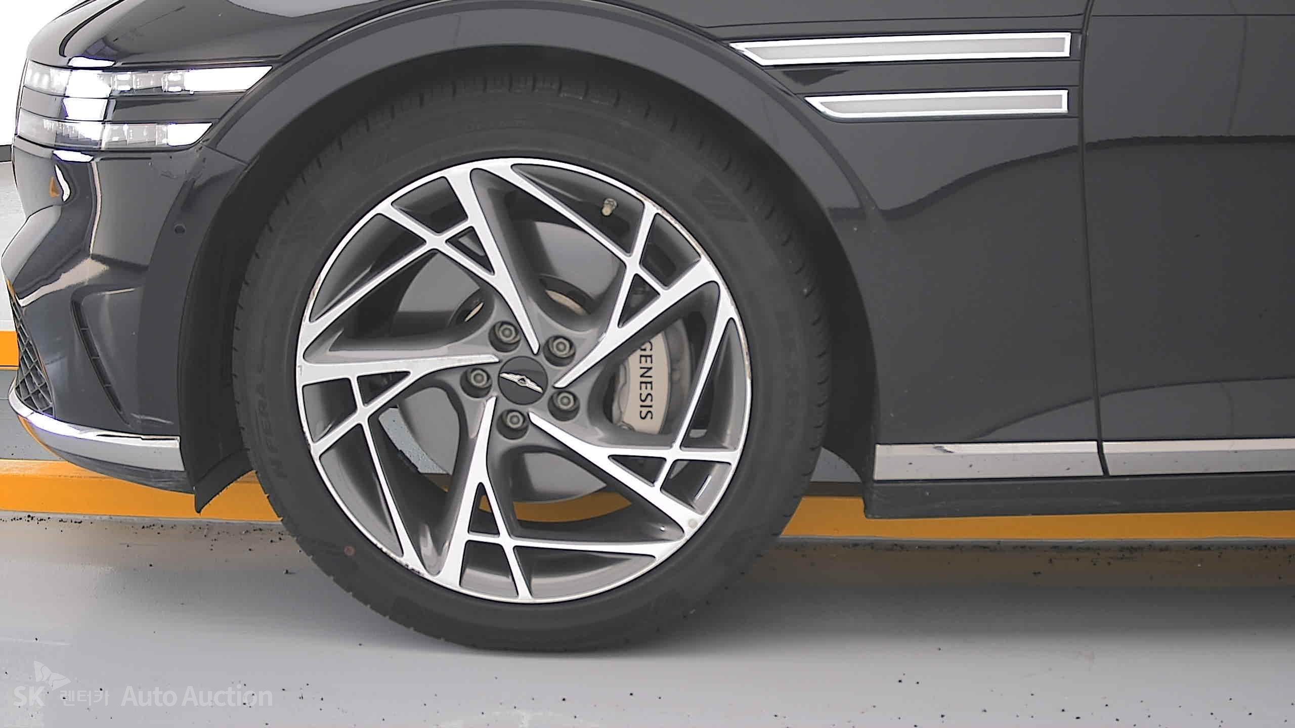 2022 - genesis g90