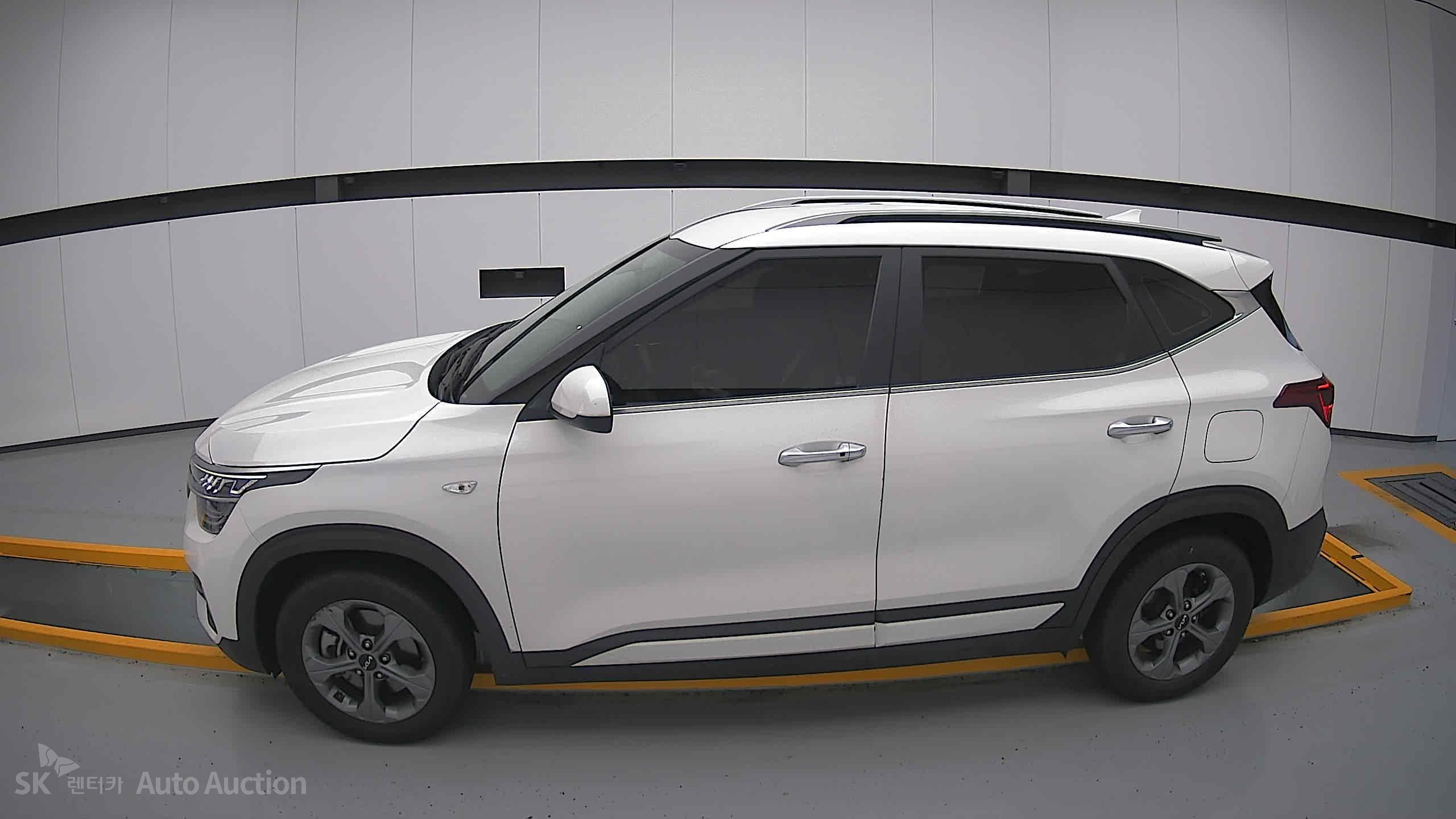 2023 - kia seltos