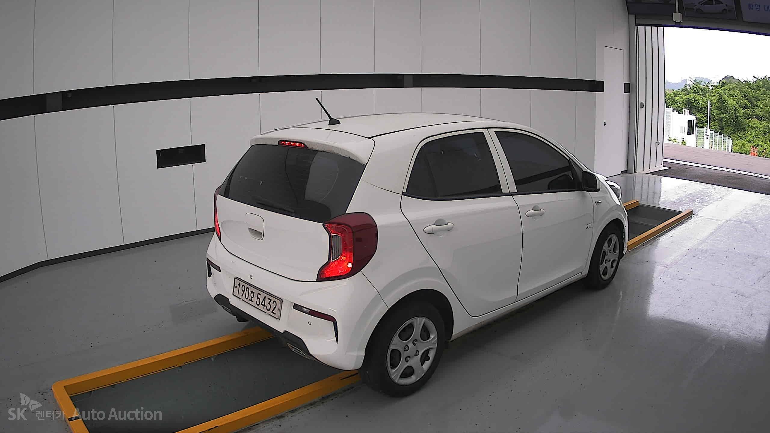 2022 - kia morning
