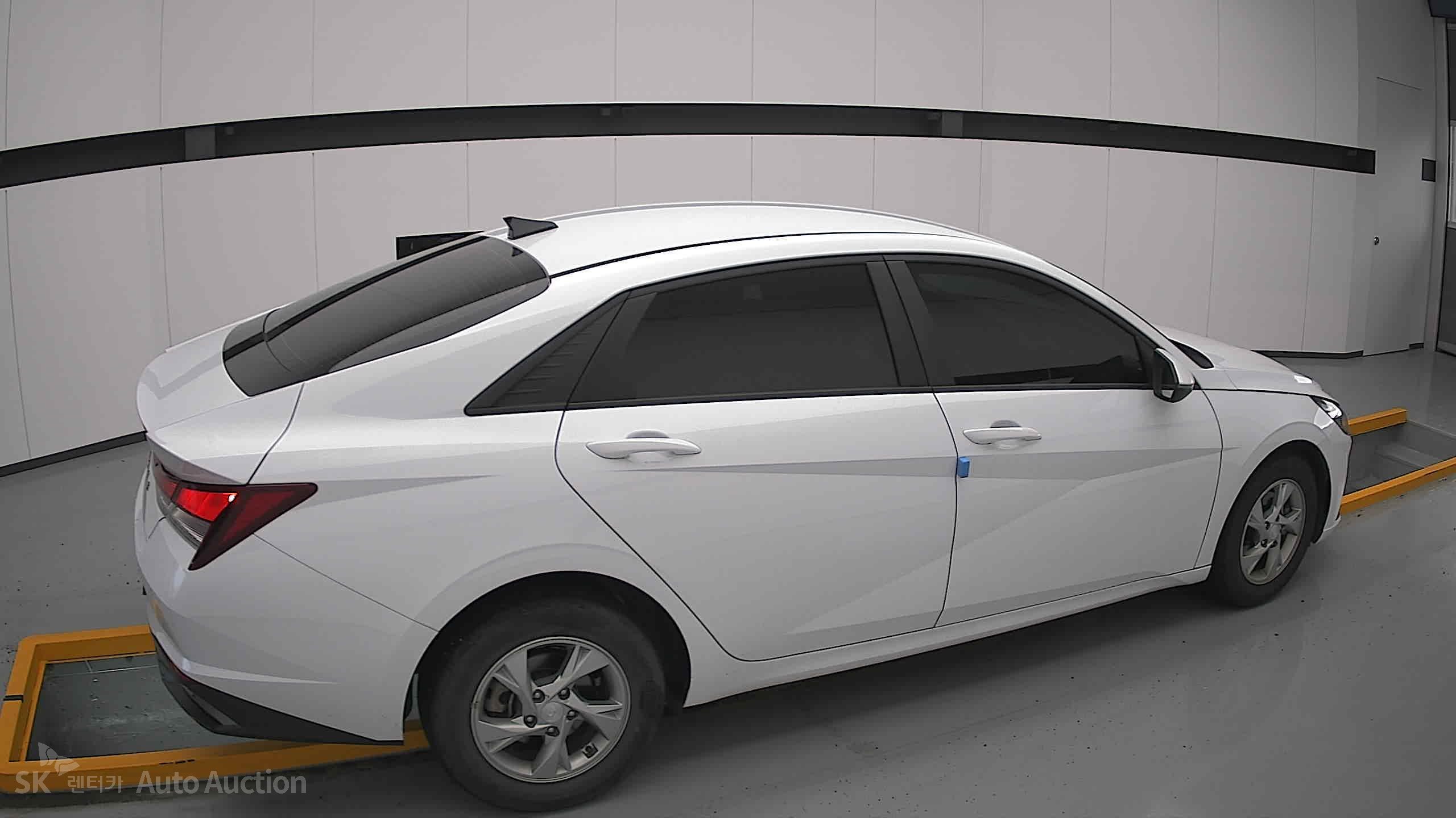 2023 - hyundai avante