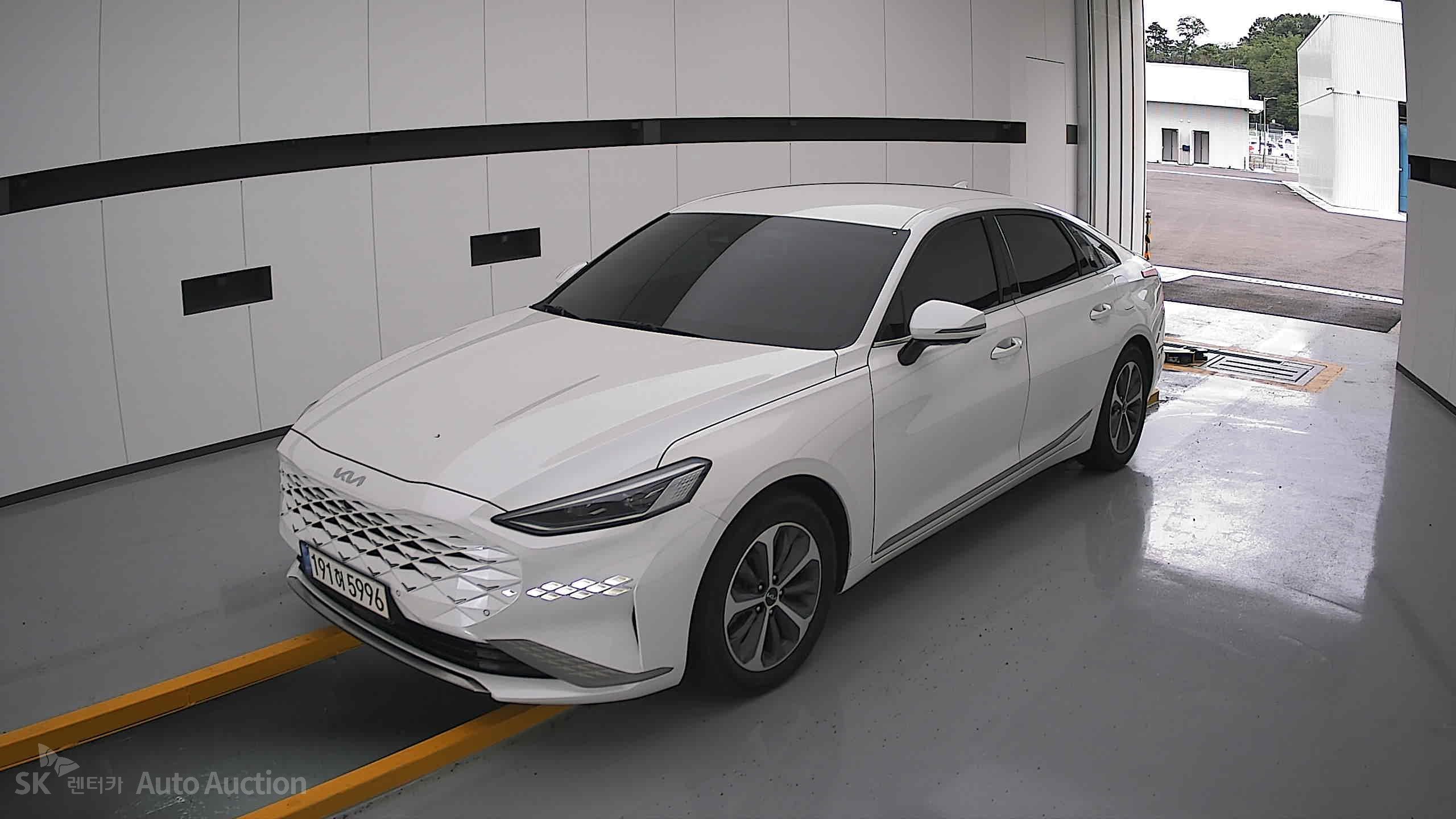 2023 - kia k8
