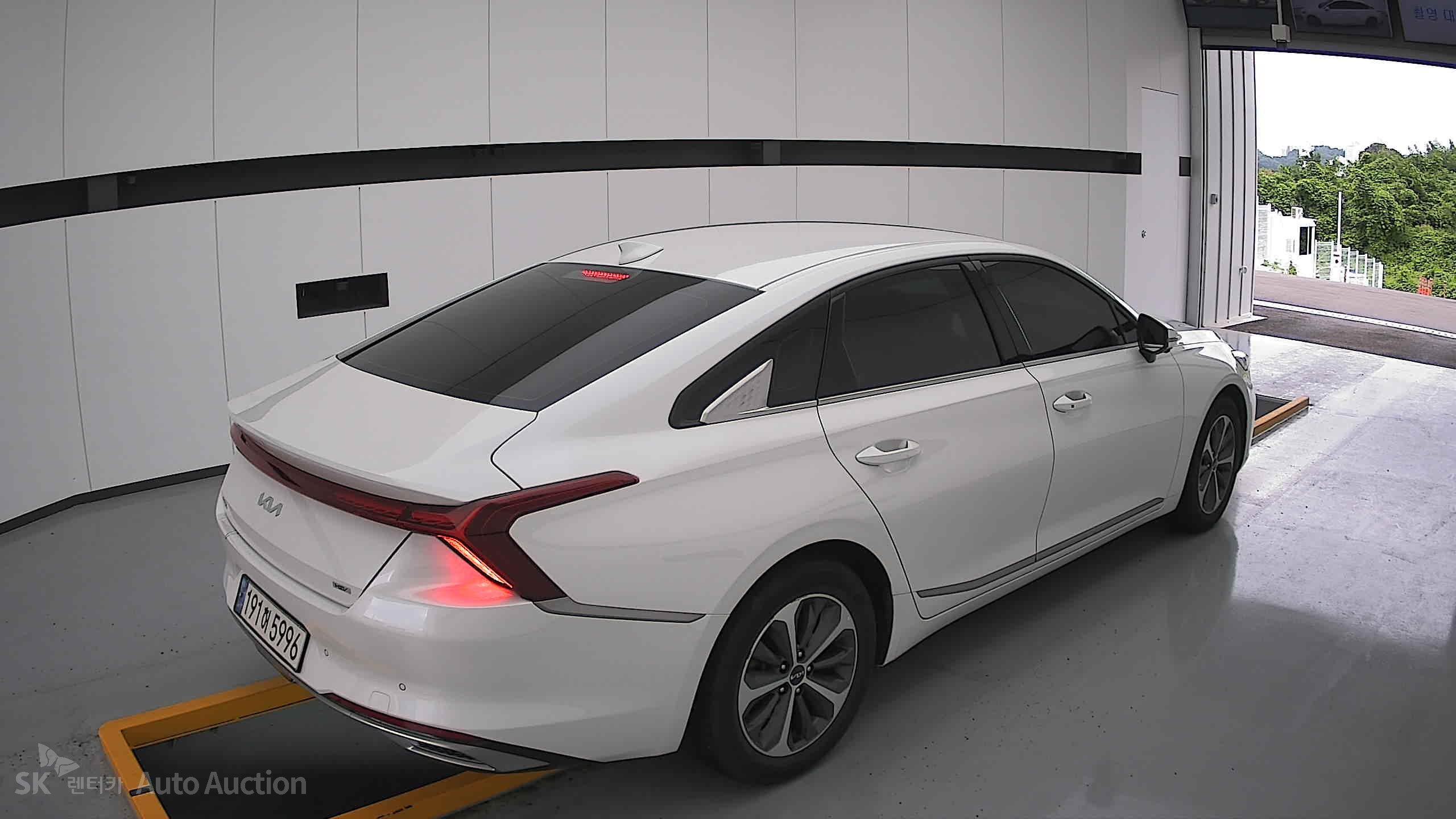 2023 - kia k8