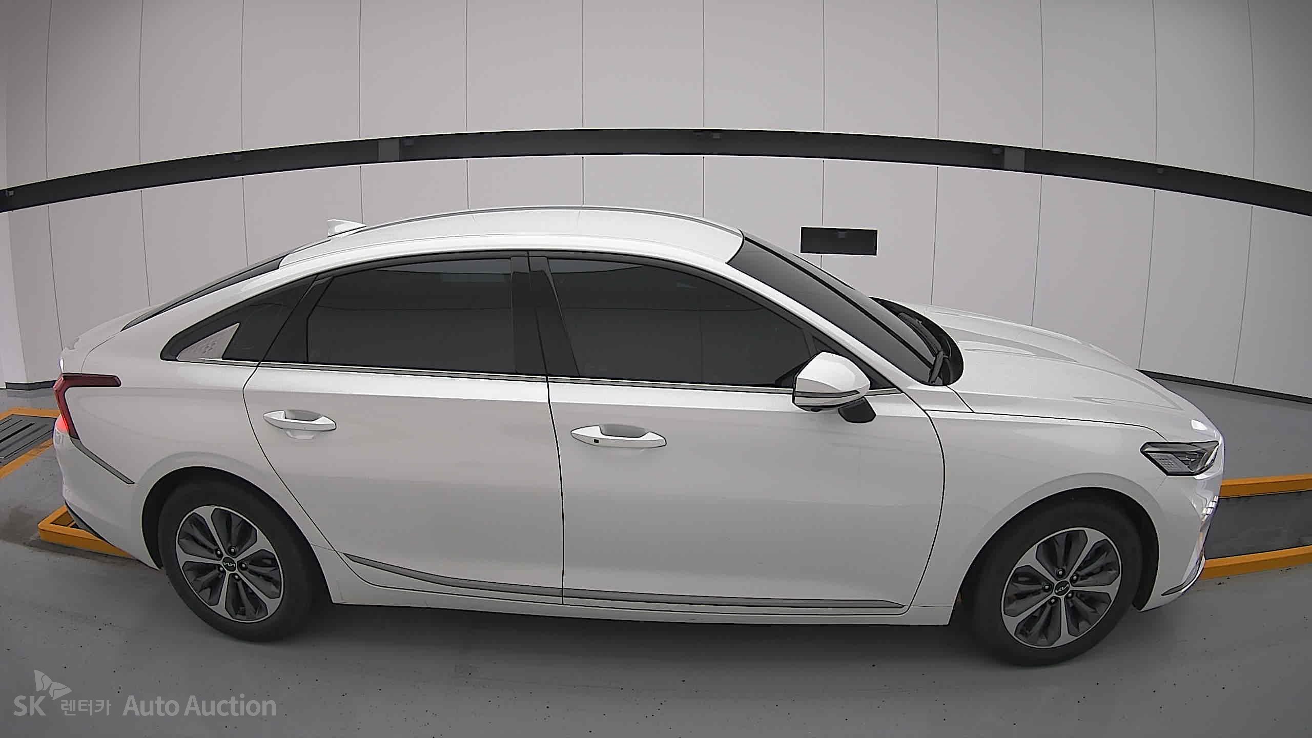 2023 - kia k8