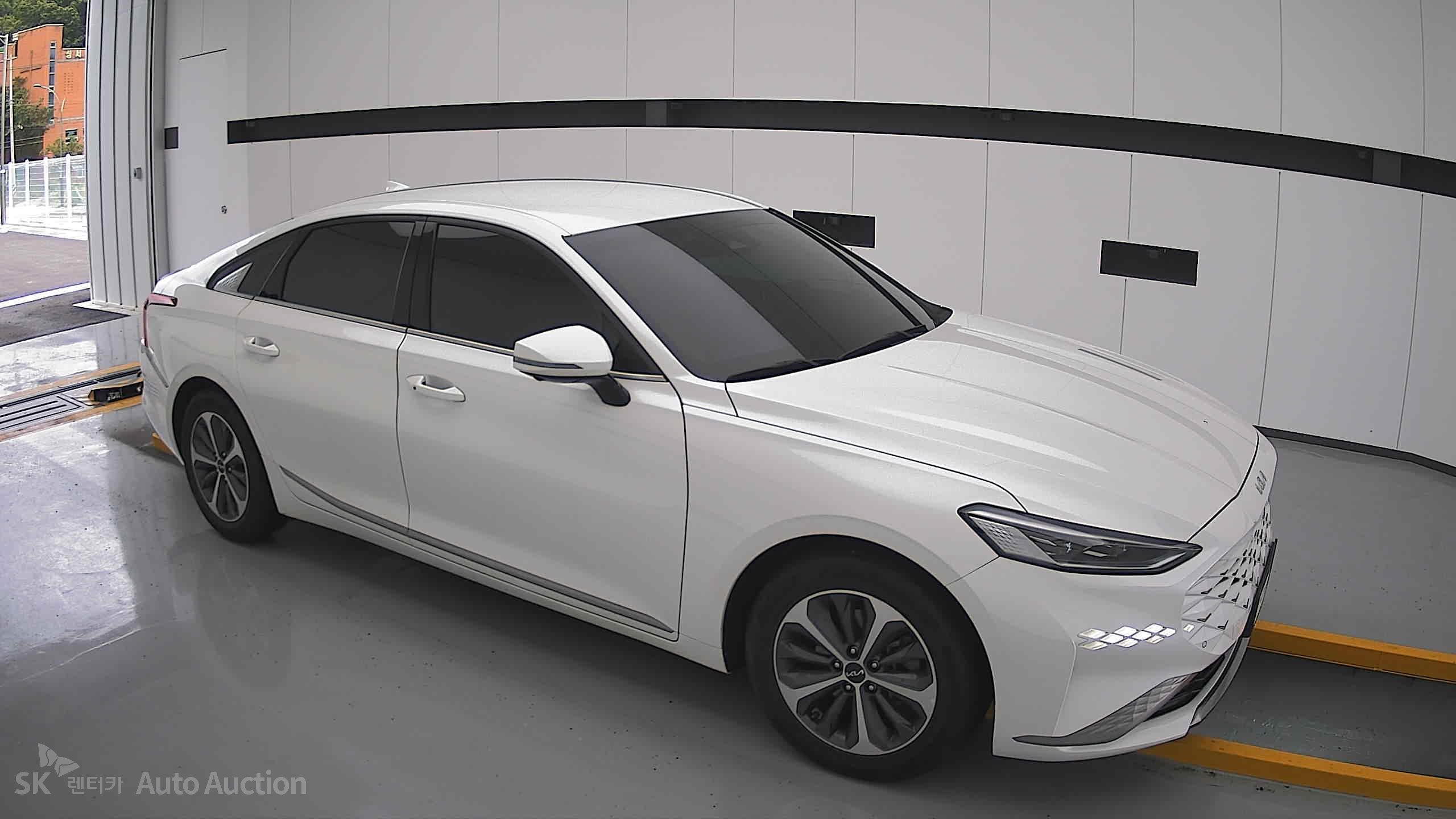2023 - kia k8