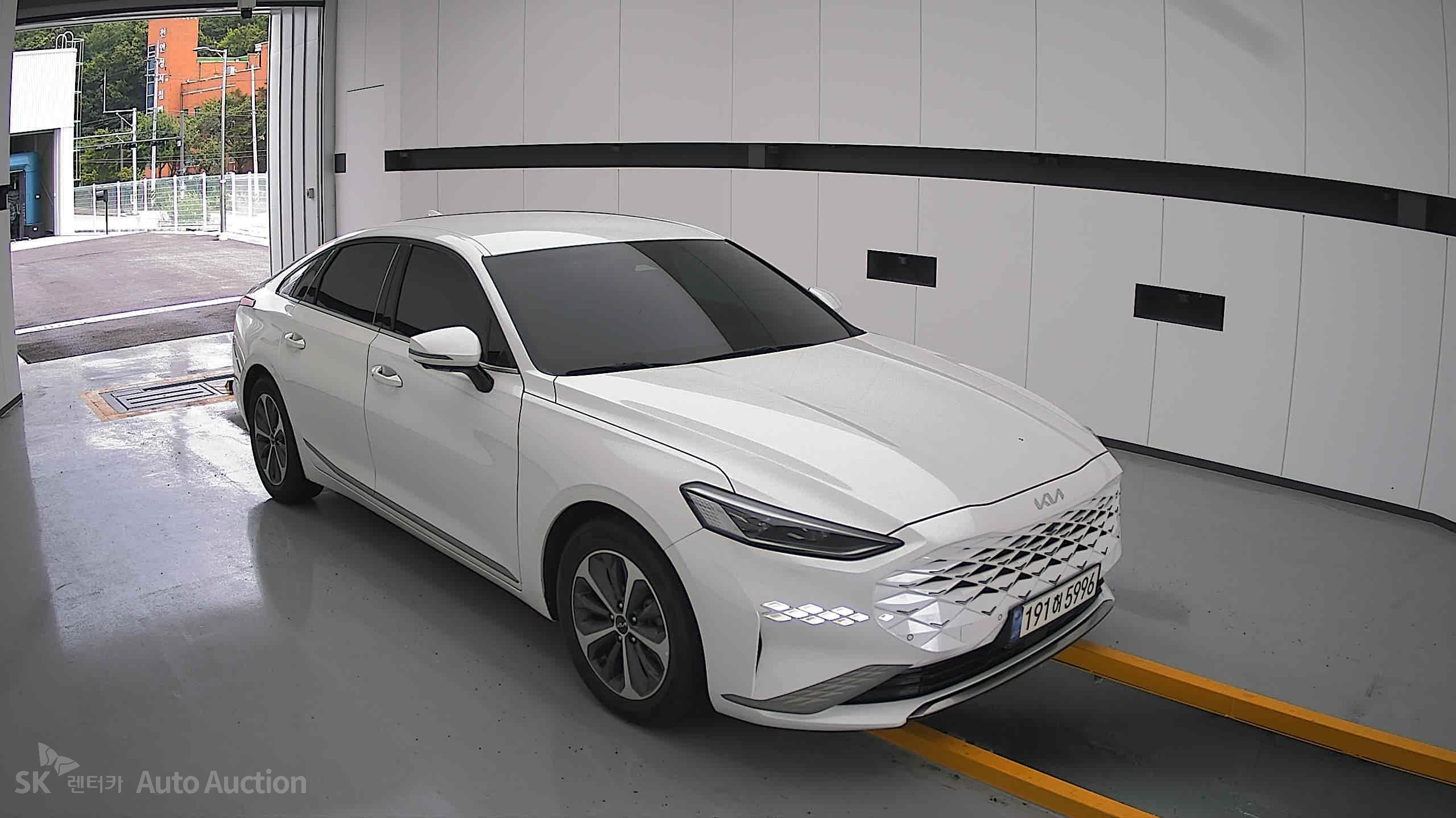 2023 - kia k8