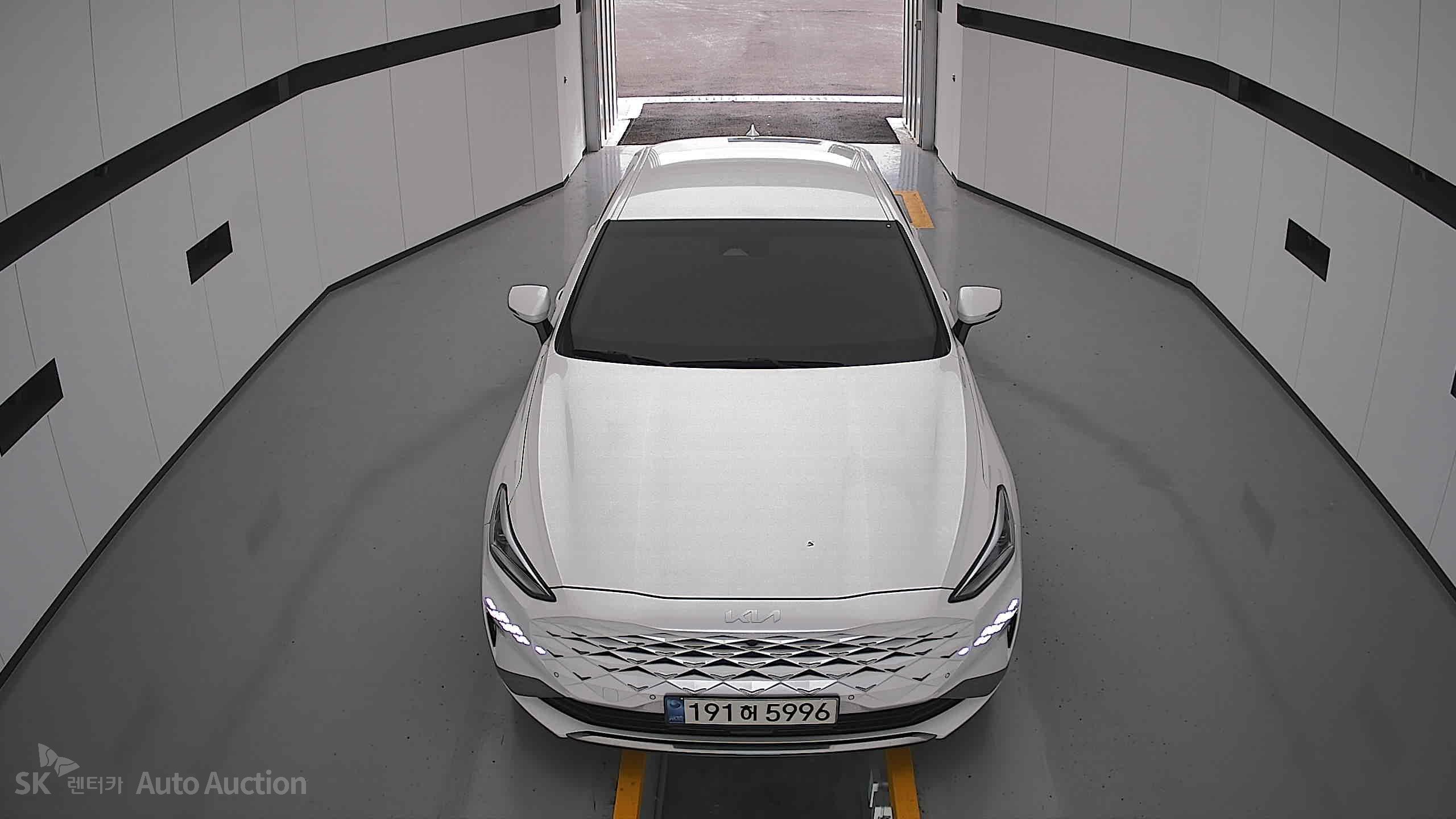 2023 - kia k8
