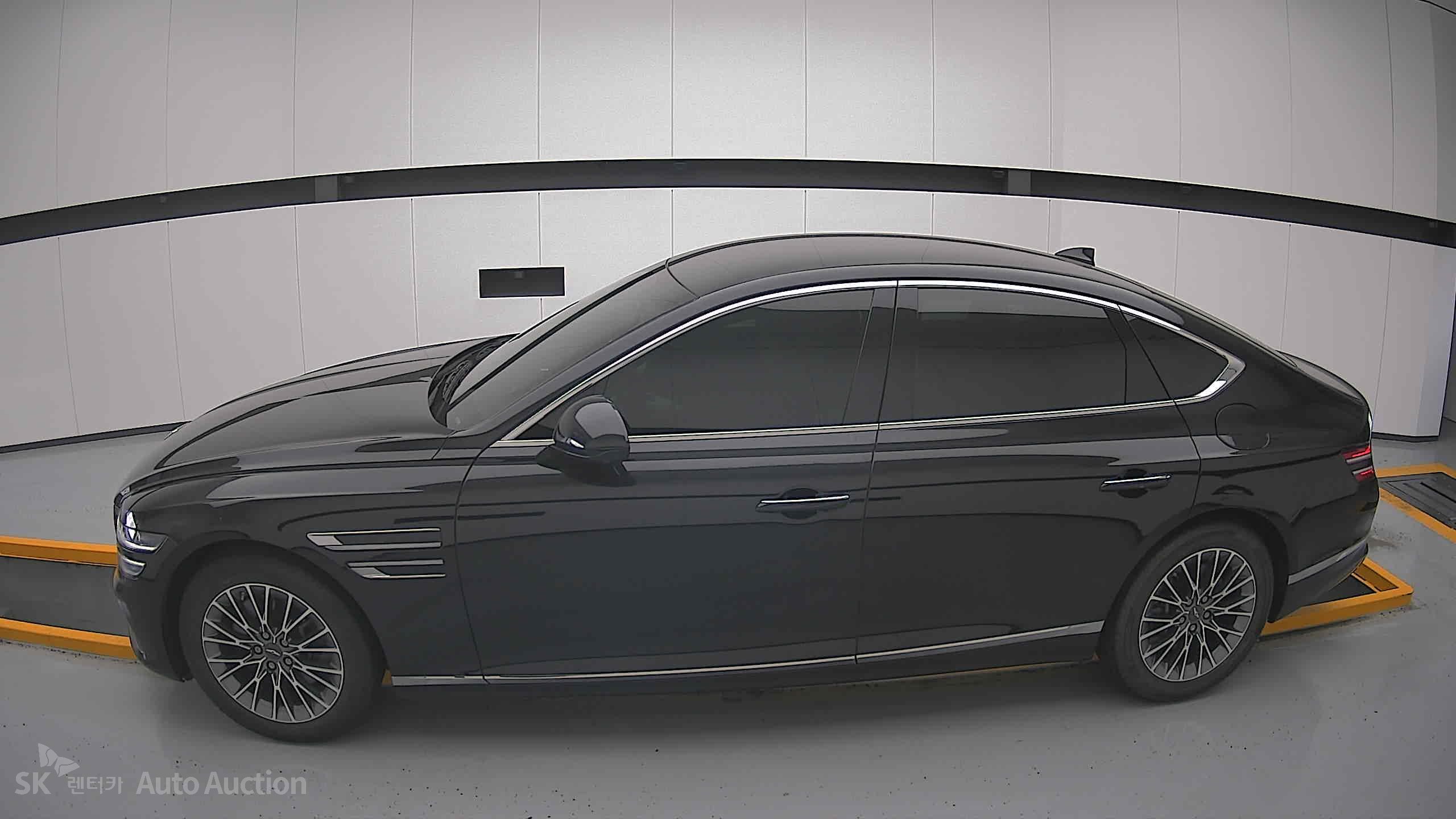 2022 - genesis g80