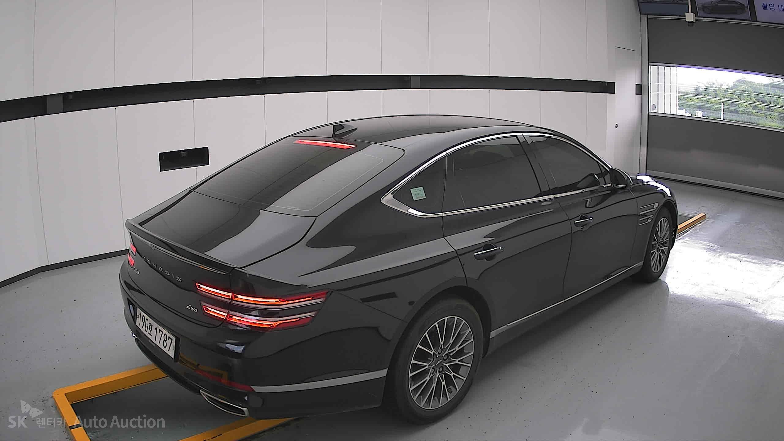2022 - genesis g80