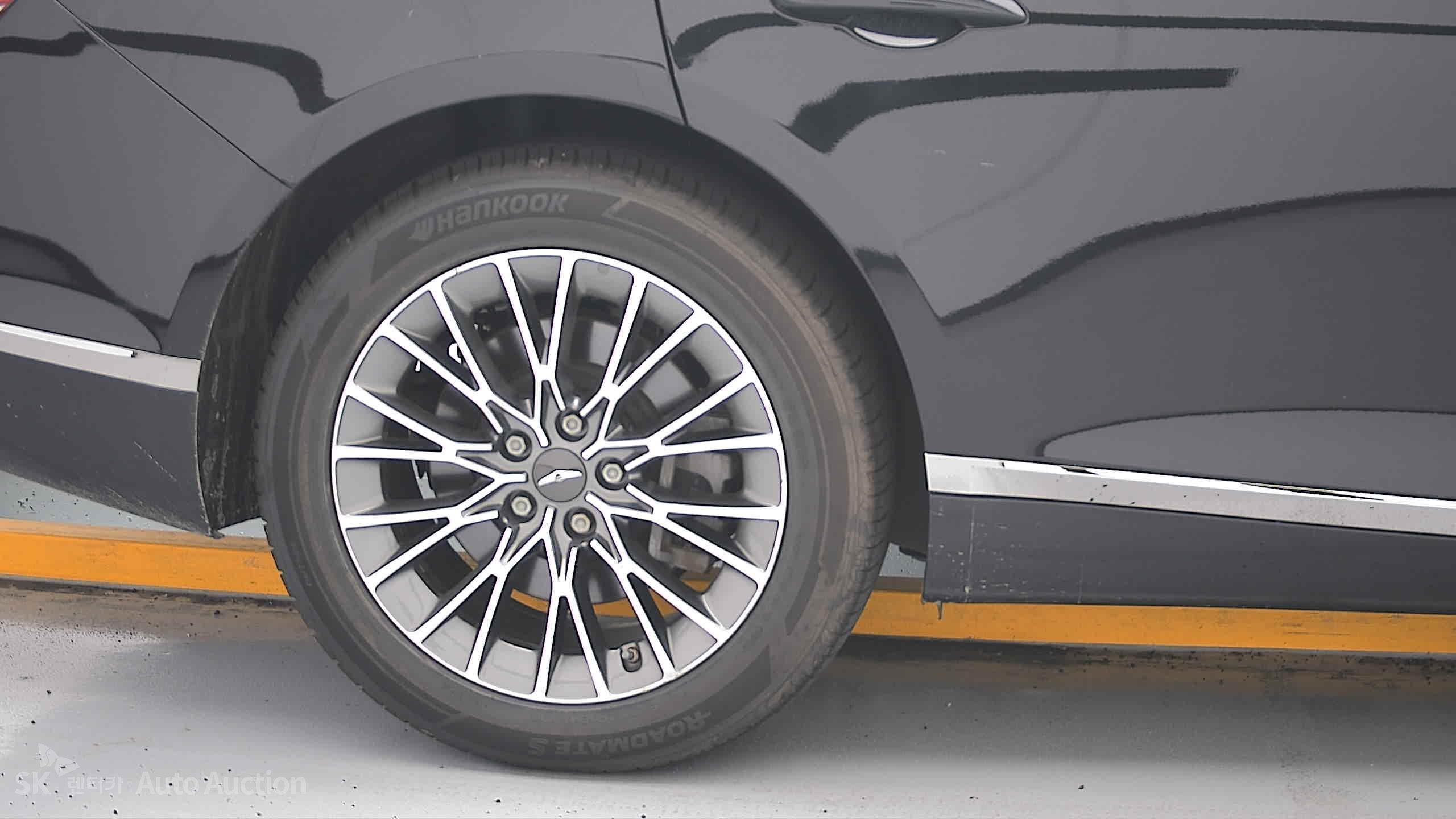 2022 - genesis g80