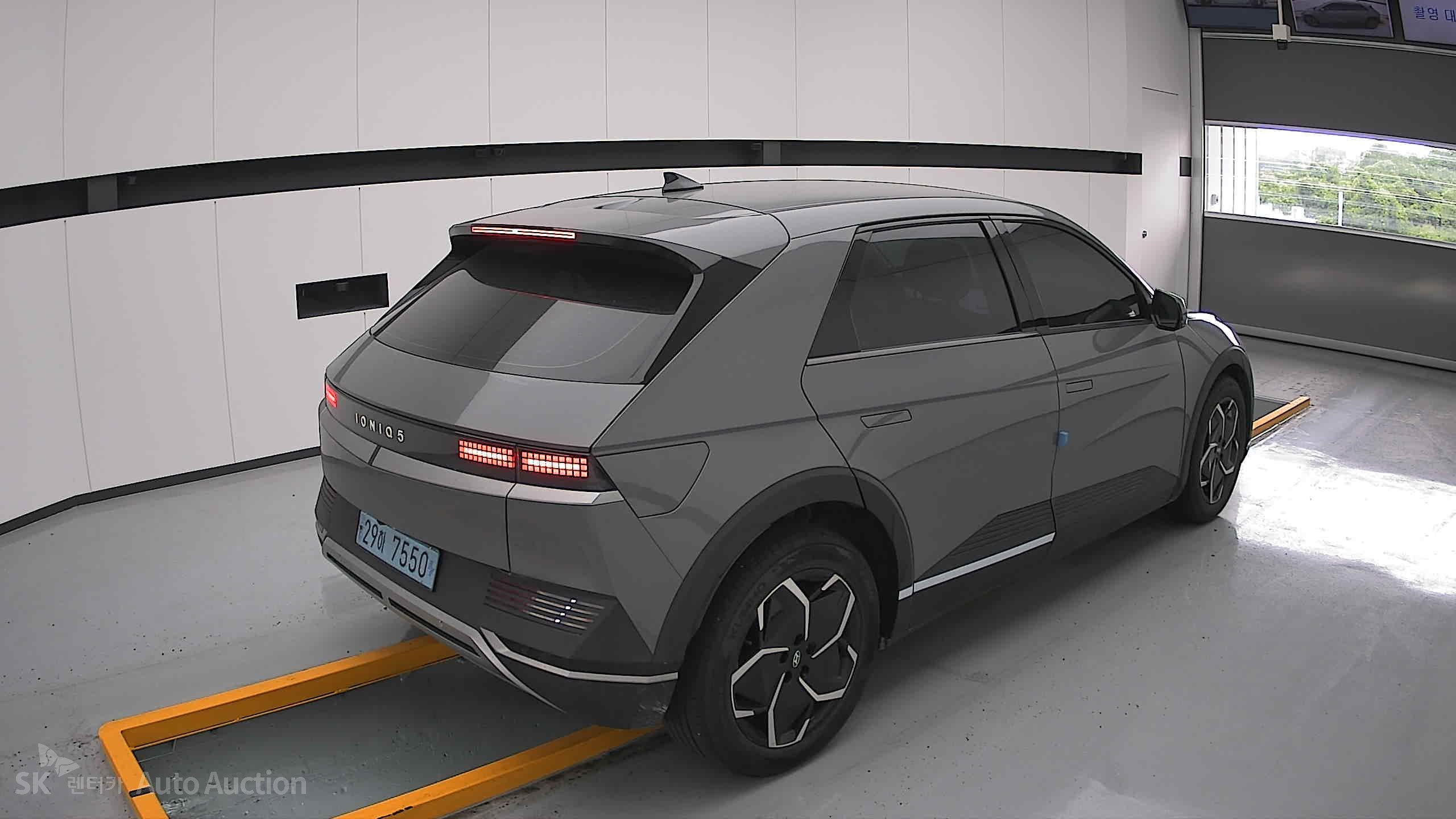 2023 - hyundai ioniq