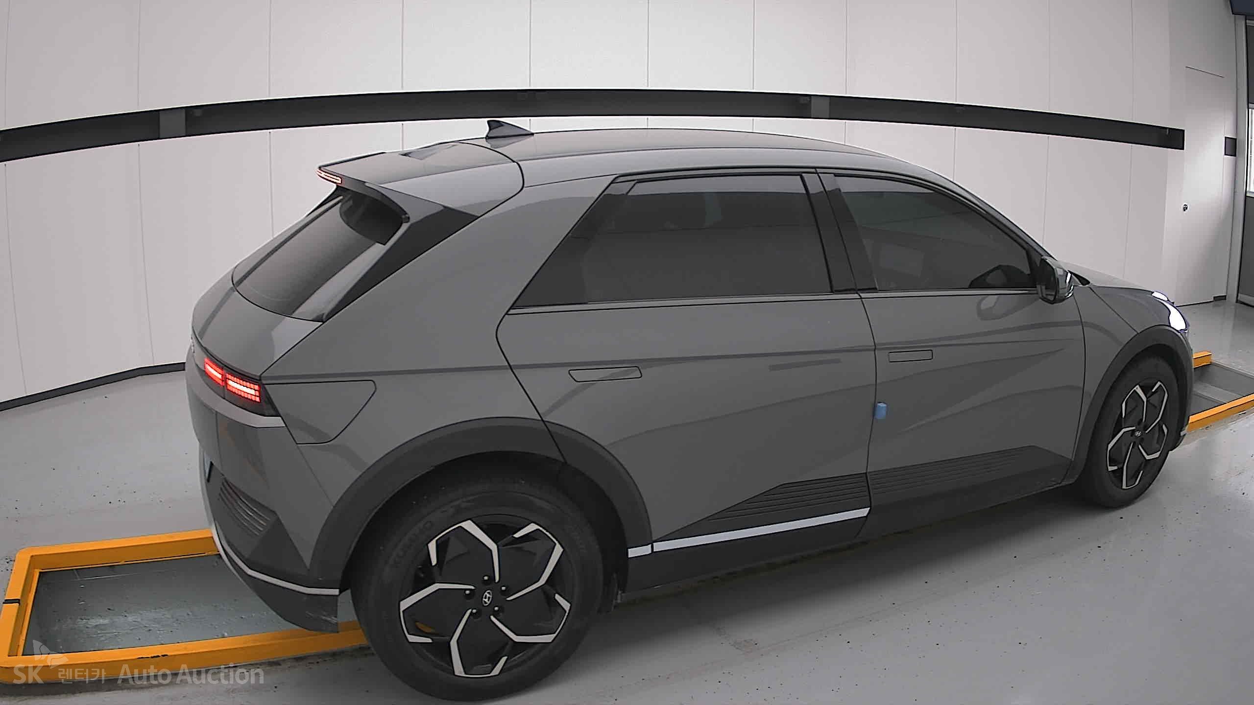2023 - hyundai ioniq