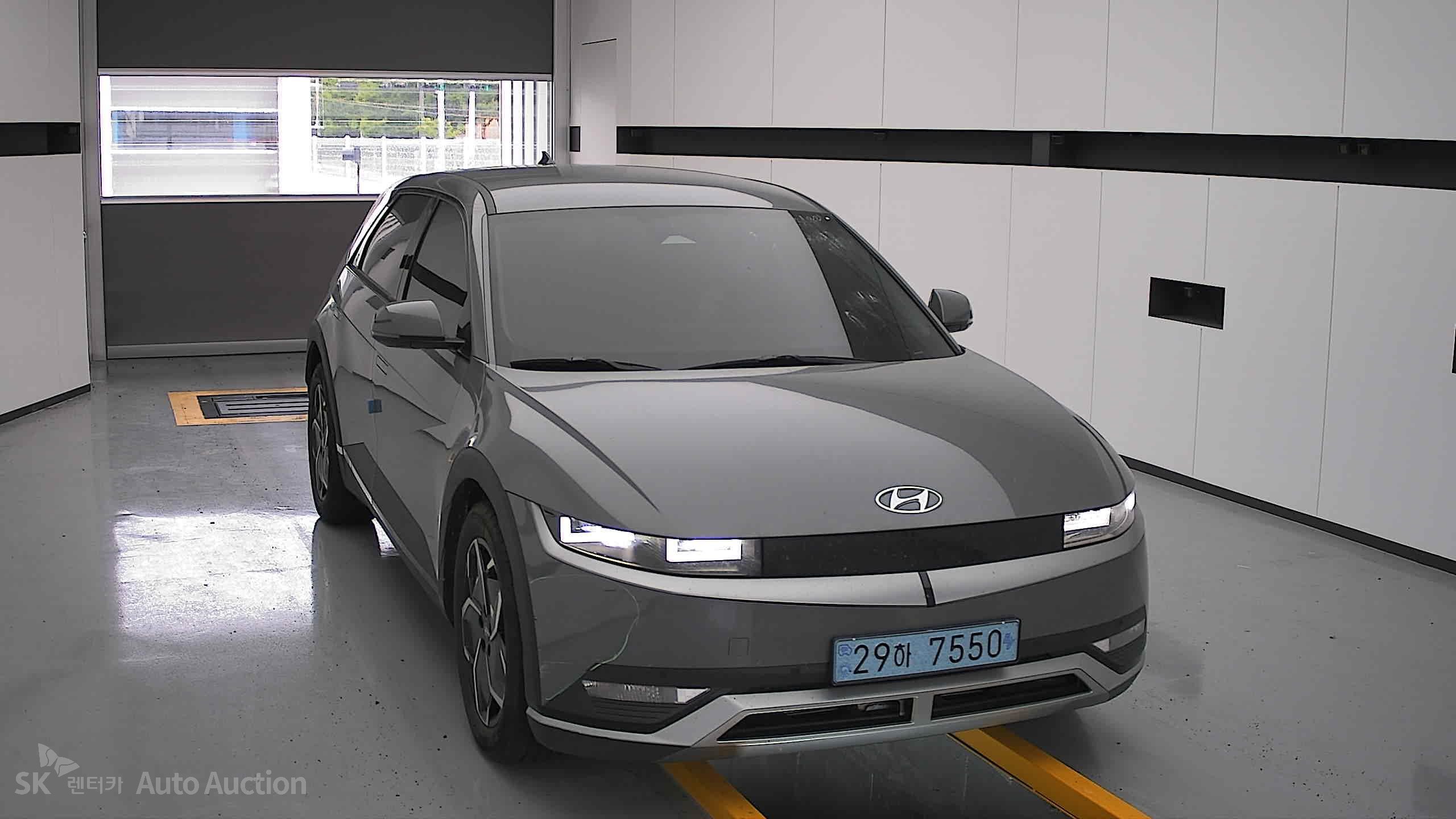 2023 - hyundai ioniq