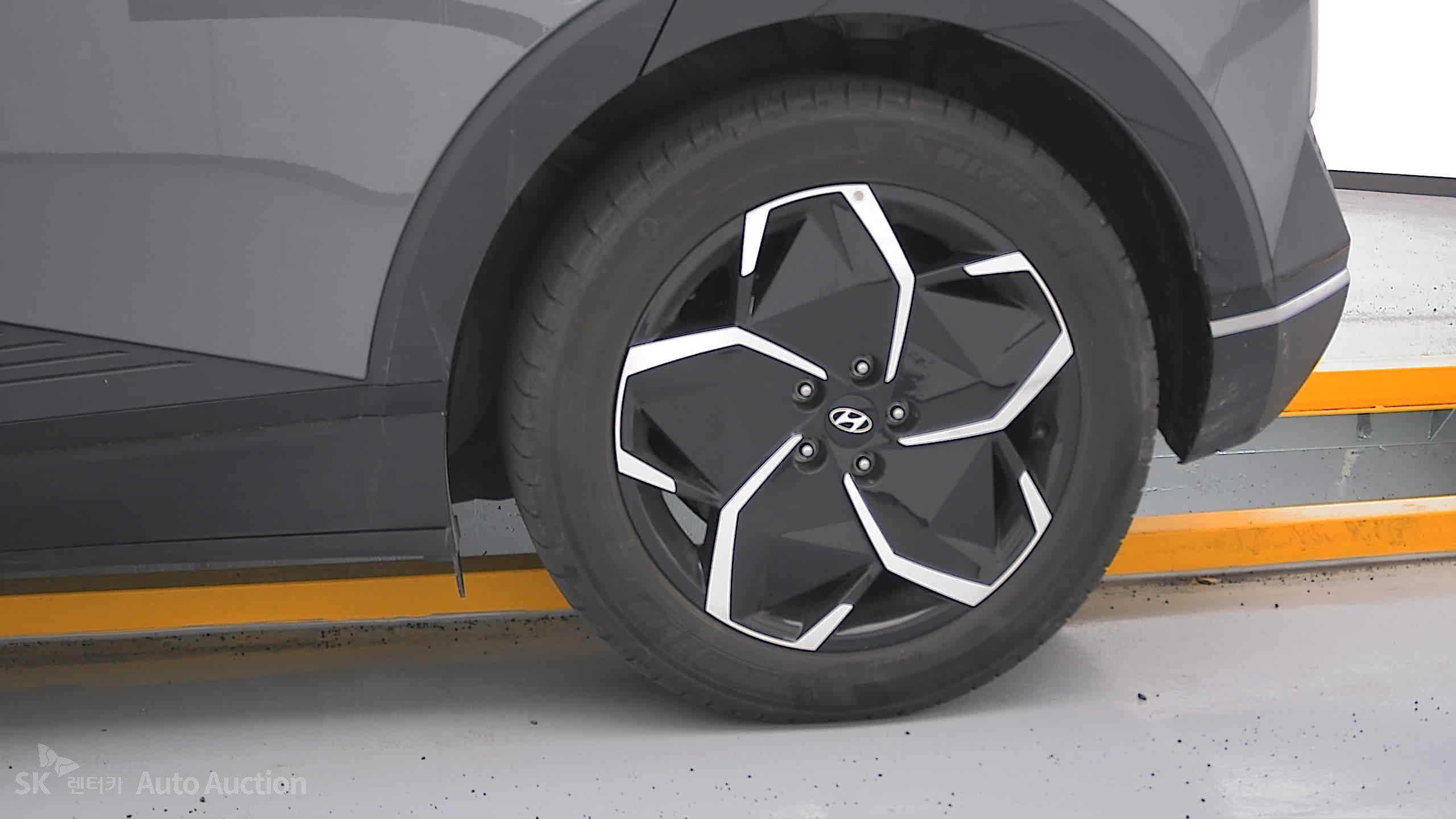 2023 - hyundai ioniq