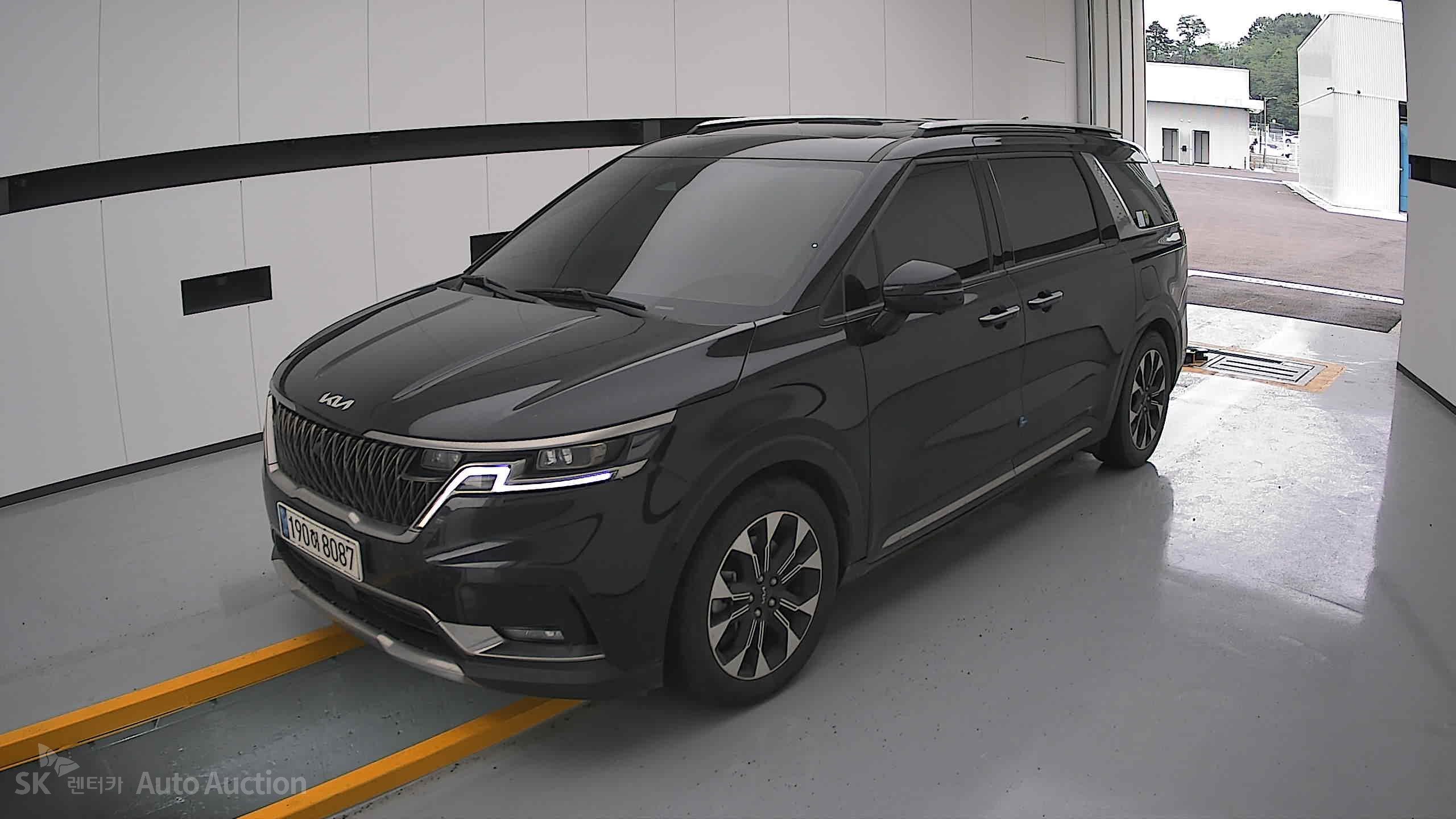 2022 - kia carnival