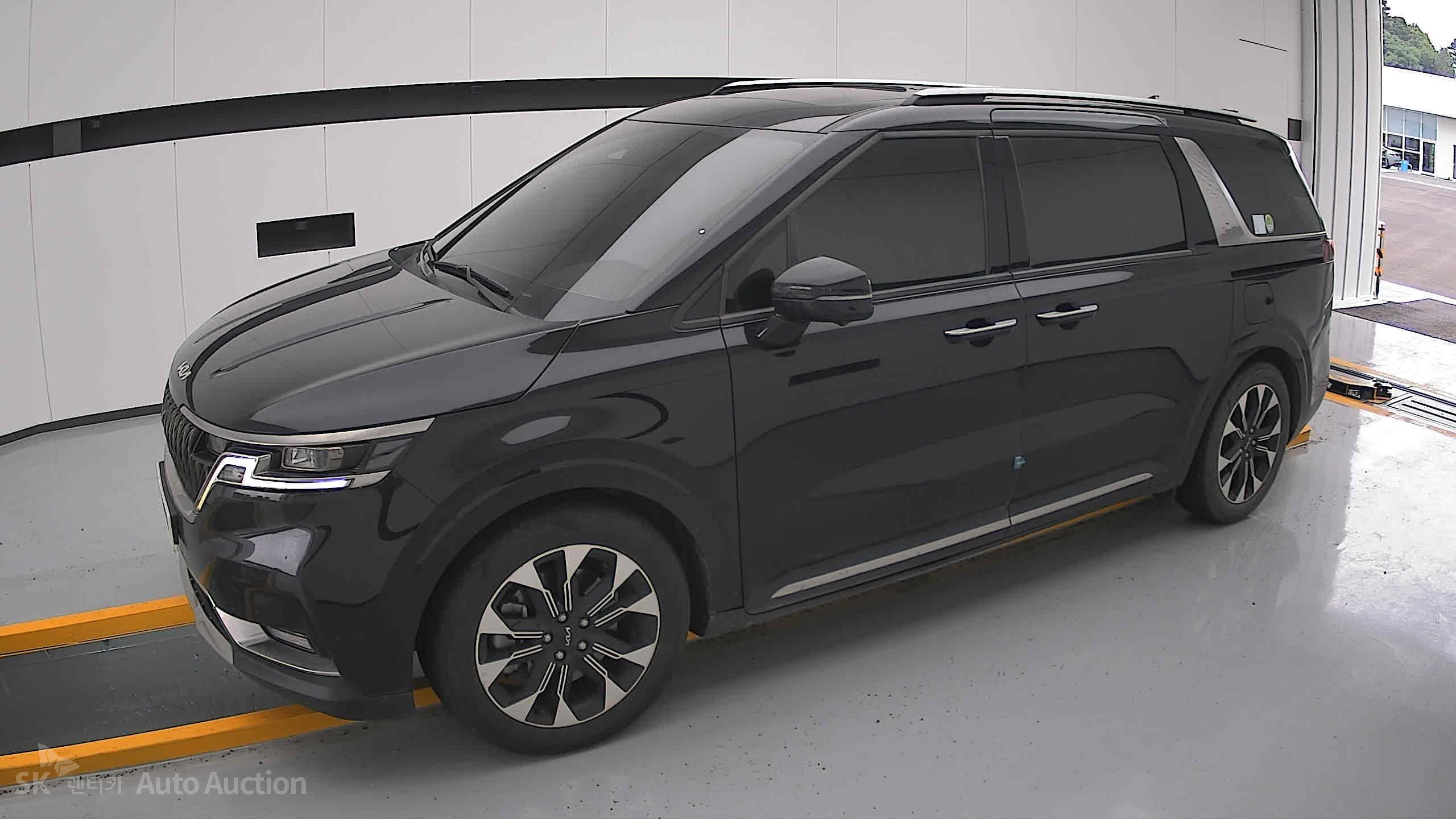 2022 - kia carnival