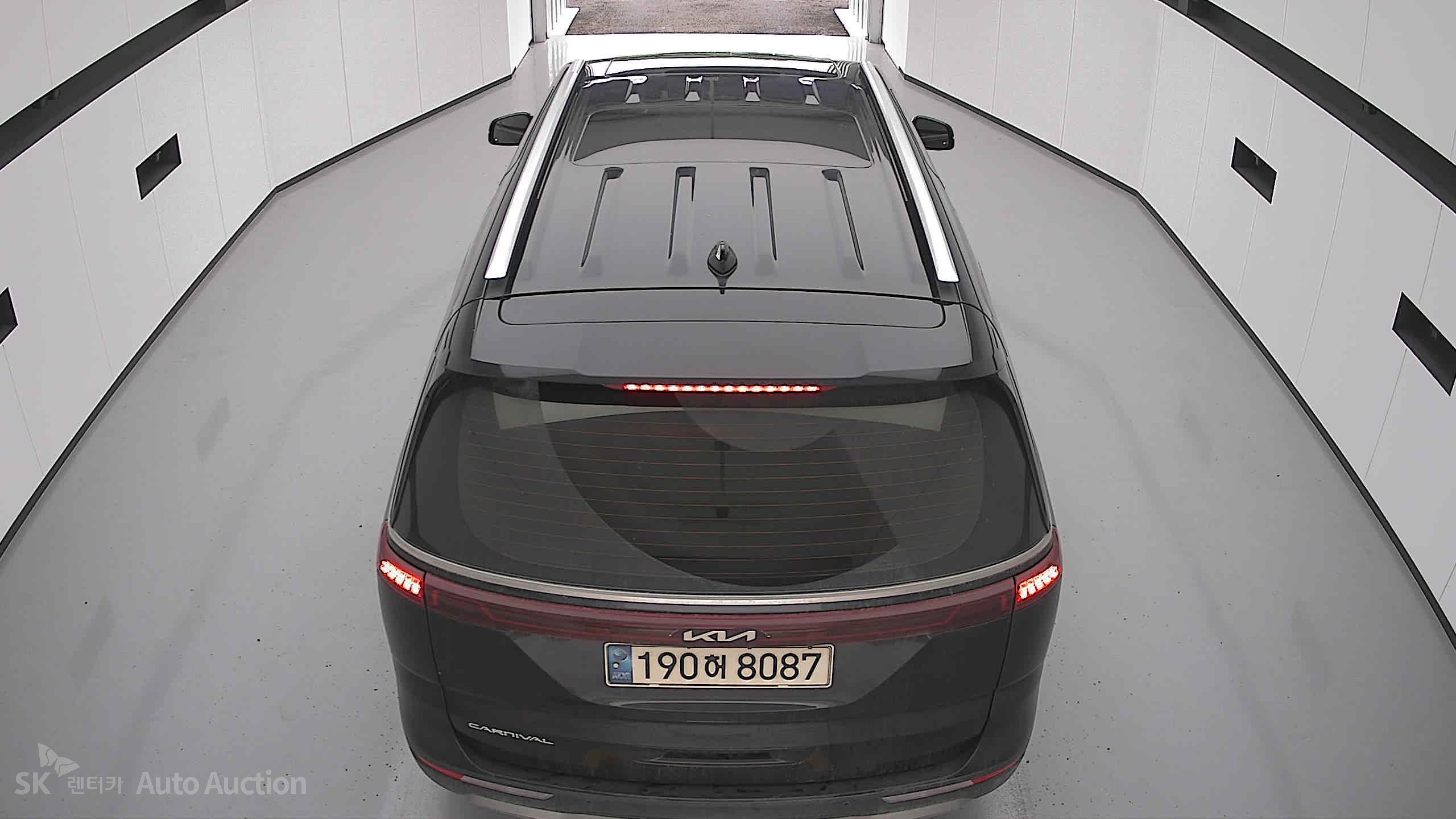2022 - kia carnival