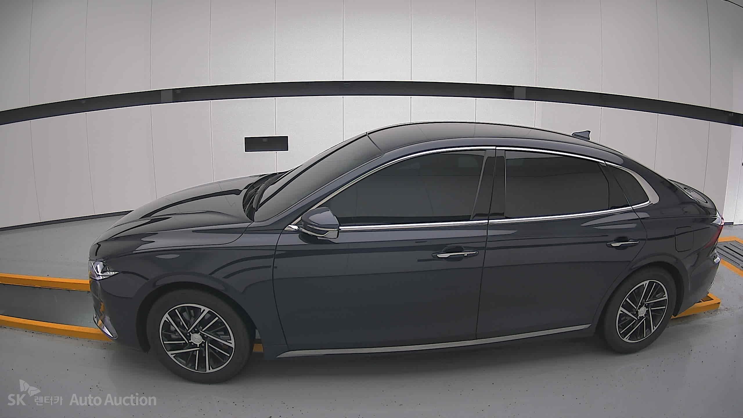 2022 - hyundai grandeur