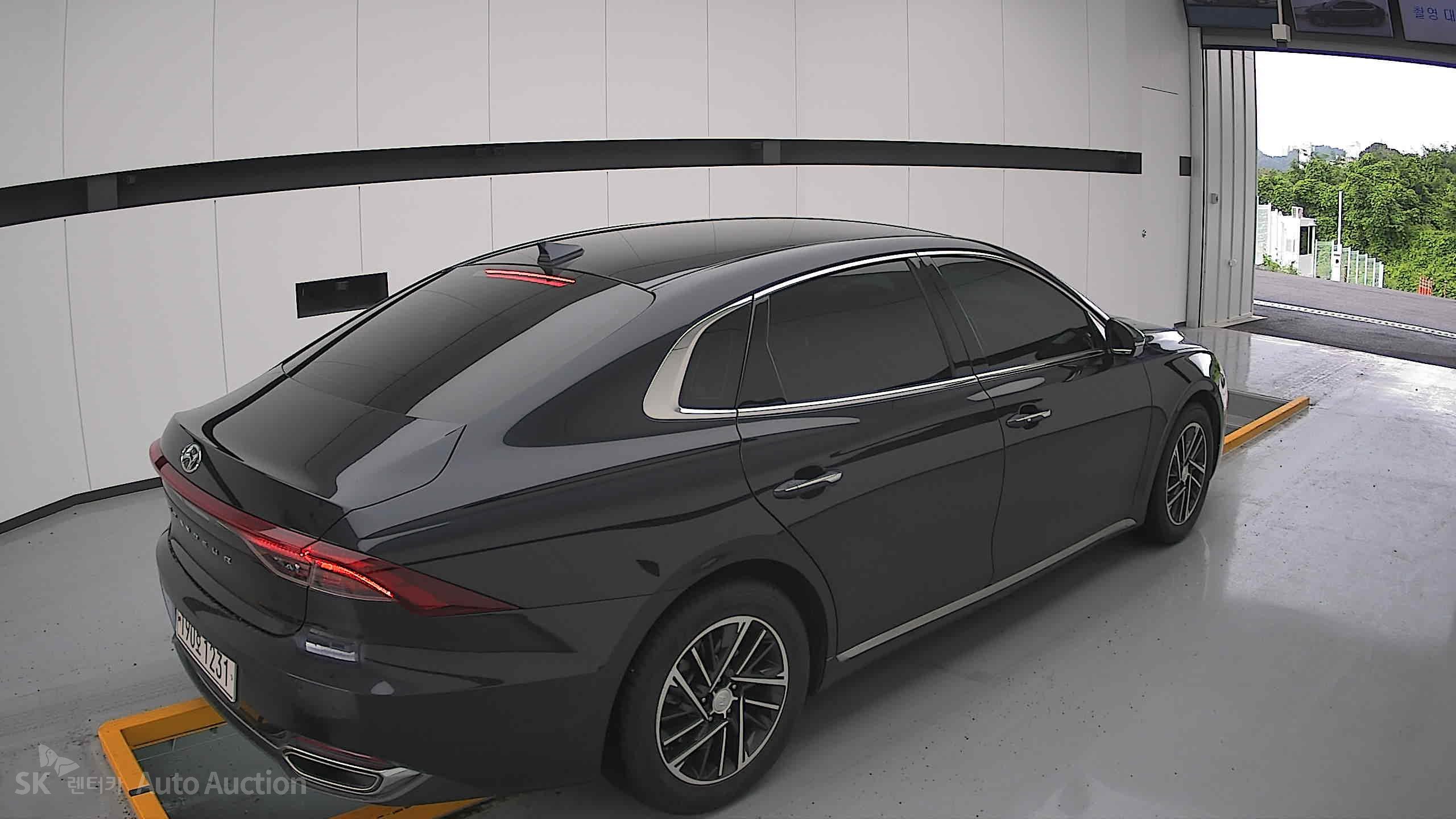 2022 - hyundai grandeur