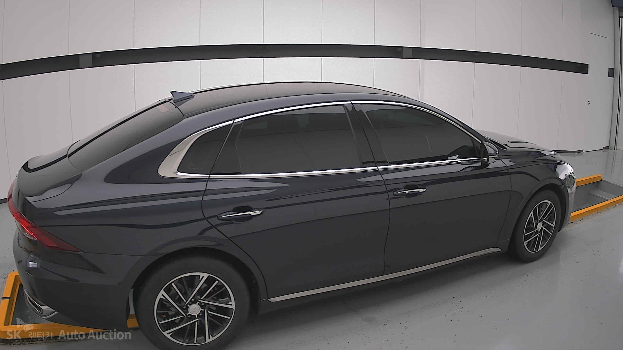 2022 - hyundai grandeur